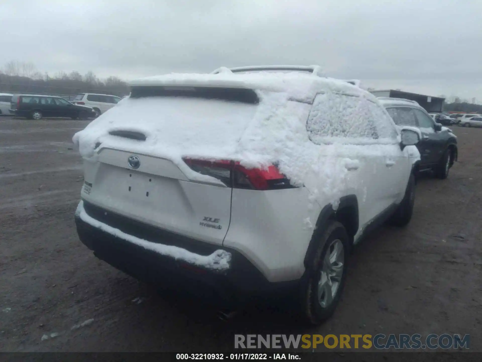 4 Photograph of a damaged car 2T3RWRFV8LW072223 TOYOTA RAV4 2020