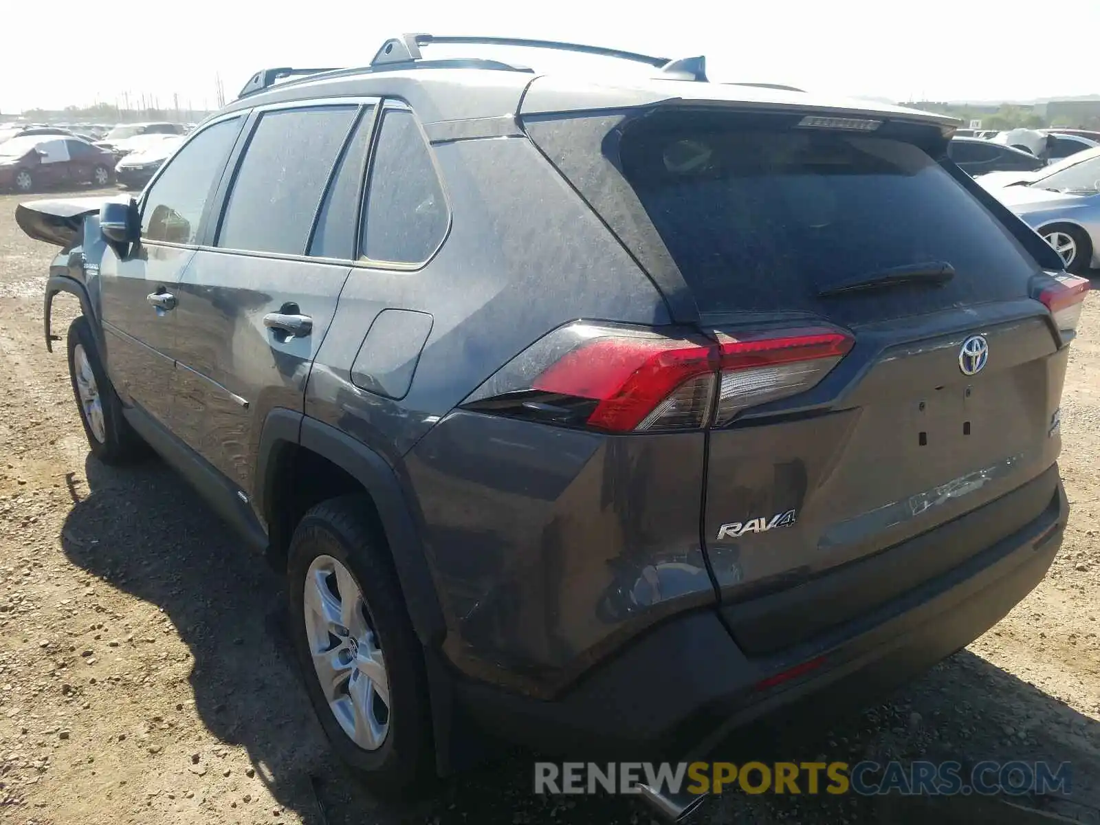 3 Photograph of a damaged car 2T3RWRFV8LW074053 TOYOTA RAV4 2020