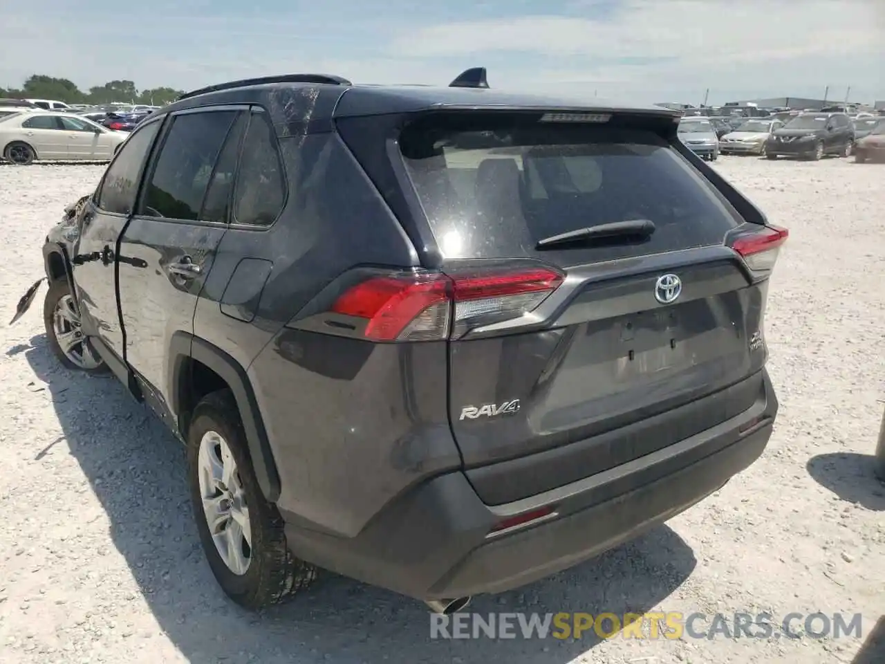 3 Photograph of a damaged car 2T3RWRFV8LW074151 TOYOTA RAV4 2020