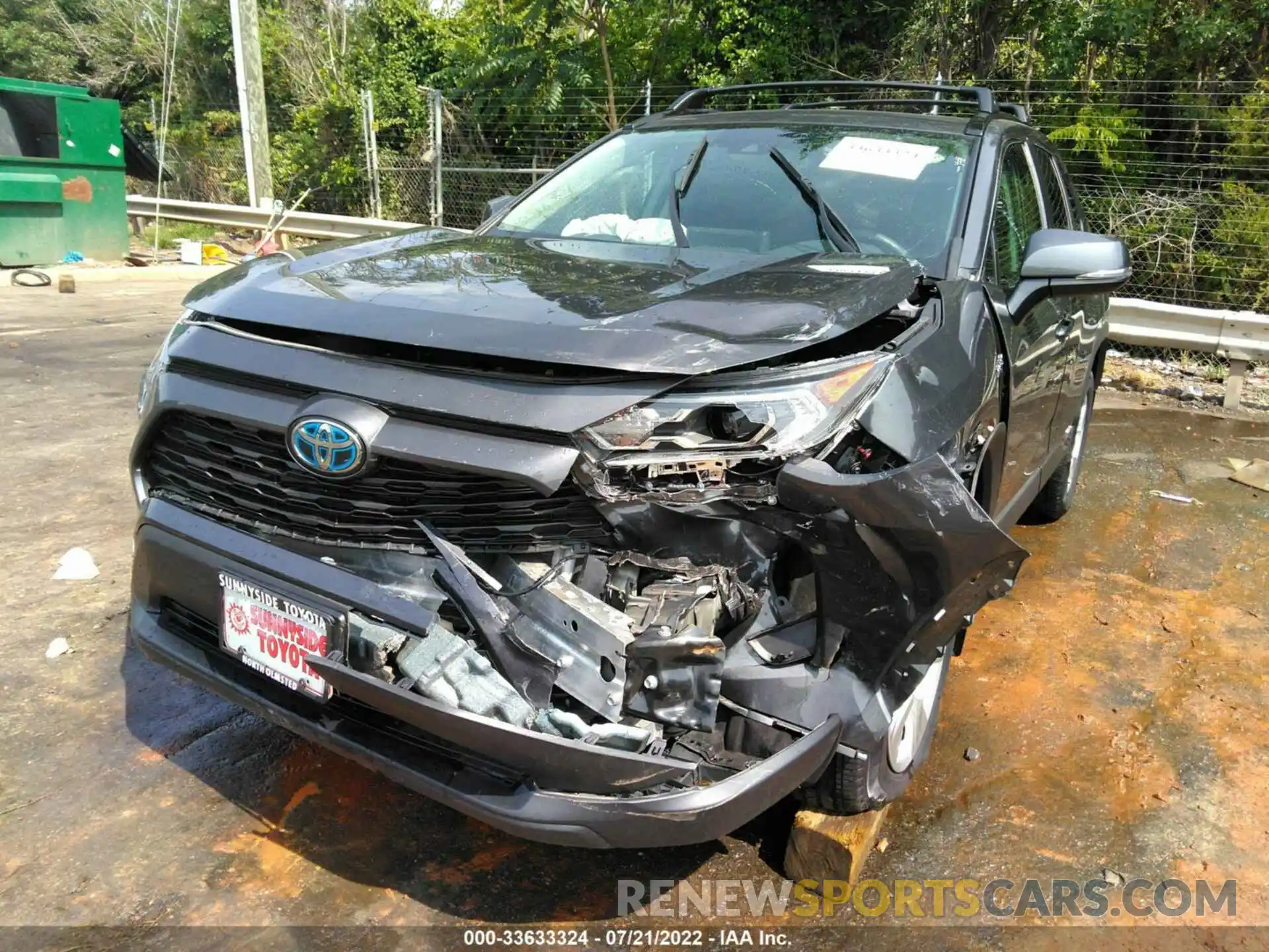 6 Photograph of a damaged car 2T3RWRFV8LW086039 TOYOTA RAV4 2020