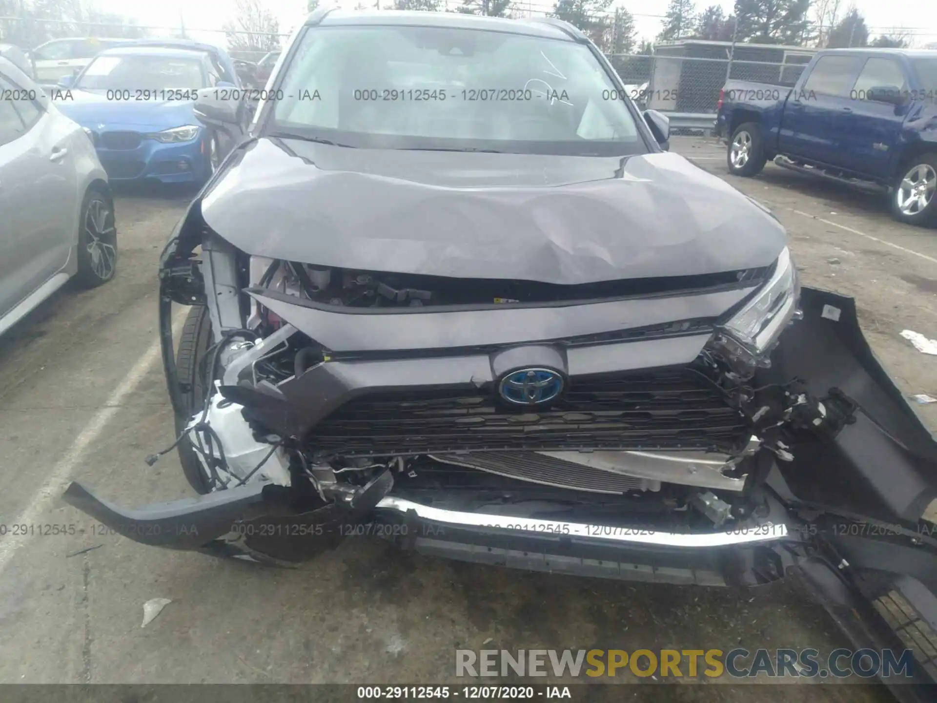 6 Photograph of a damaged car 2T3RWRFV8LW090964 TOYOTA RAV4 2020