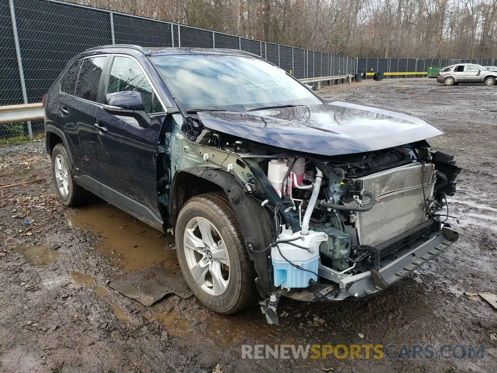 1 Photograph of a damaged car 2T3RWRFV9LW048853 TOYOTA RAV4 2020