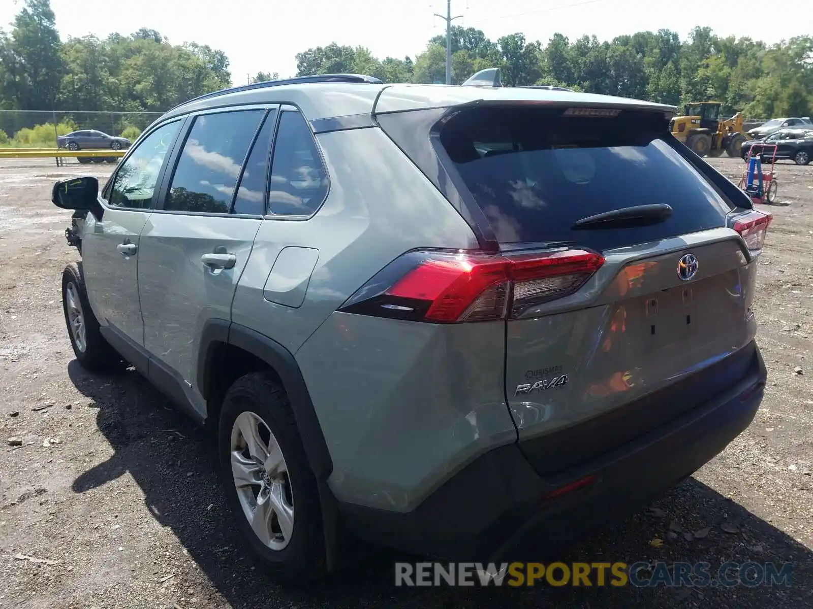 3 Photograph of a damaged car 2T3RWRFV9LW050442 TOYOTA RAV4 2020