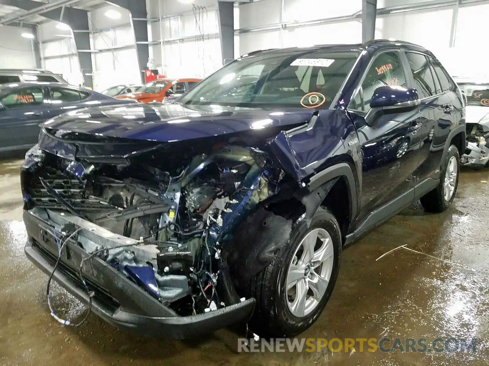 2 Photograph of a damaged car 2T3RWRFV9LW057438 TOYOTA RAV4 2020