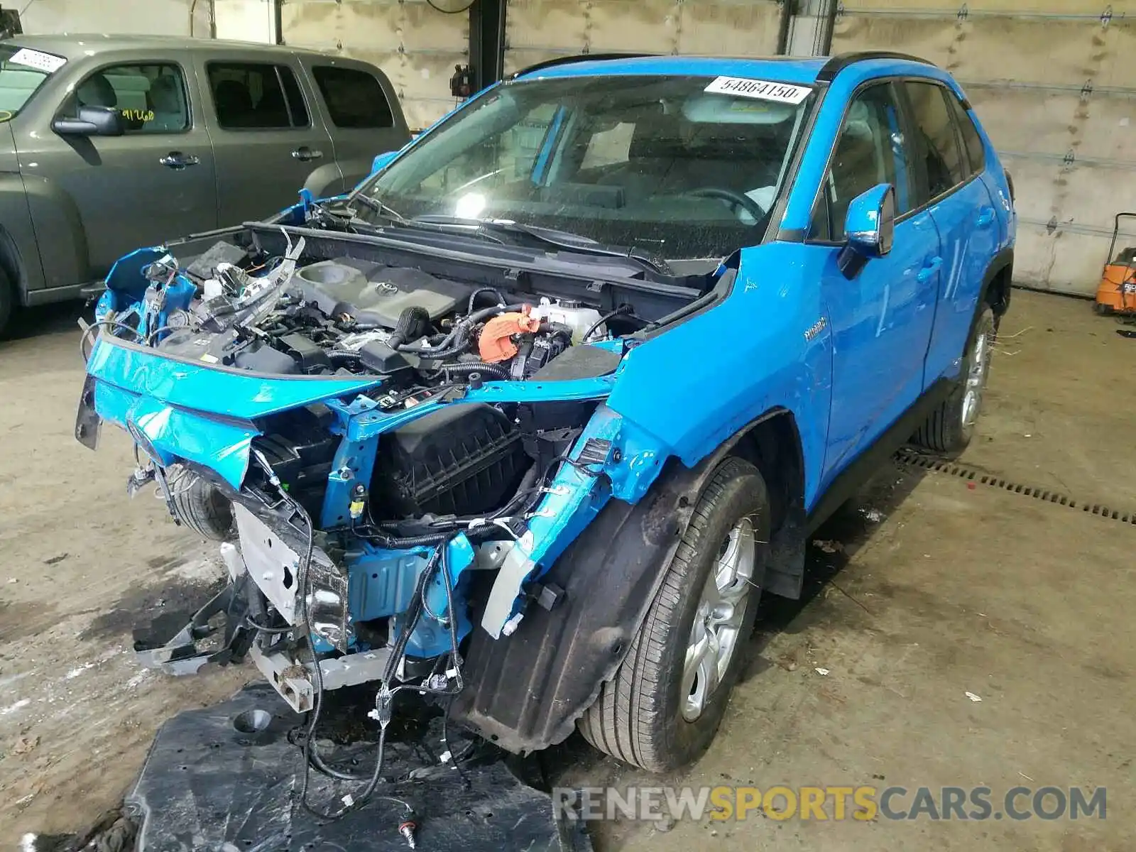 2 Photograph of a damaged car 2T3RWRFV9LW064325 TOYOTA RAV4 2020