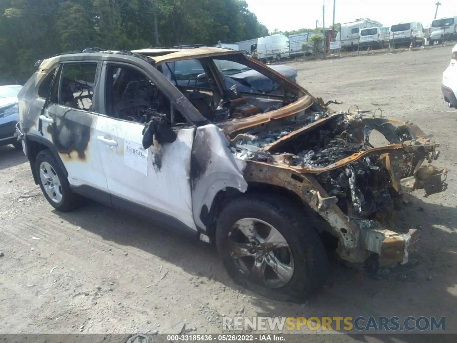 1 Photograph of a damaged car 2T3RWRFV9LW065832 TOYOTA RAV4 2020