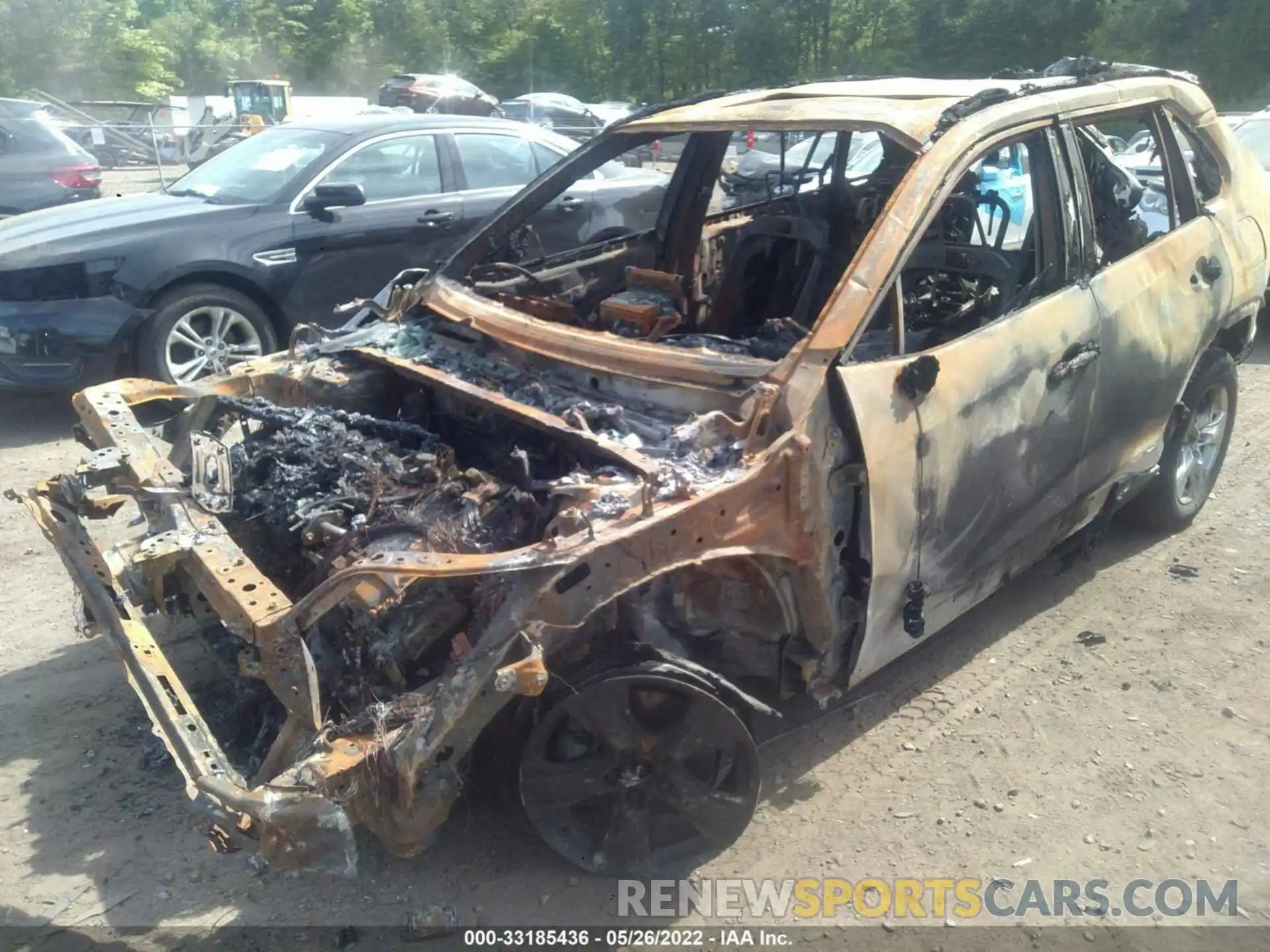 2 Photograph of a damaged car 2T3RWRFV9LW065832 TOYOTA RAV4 2020