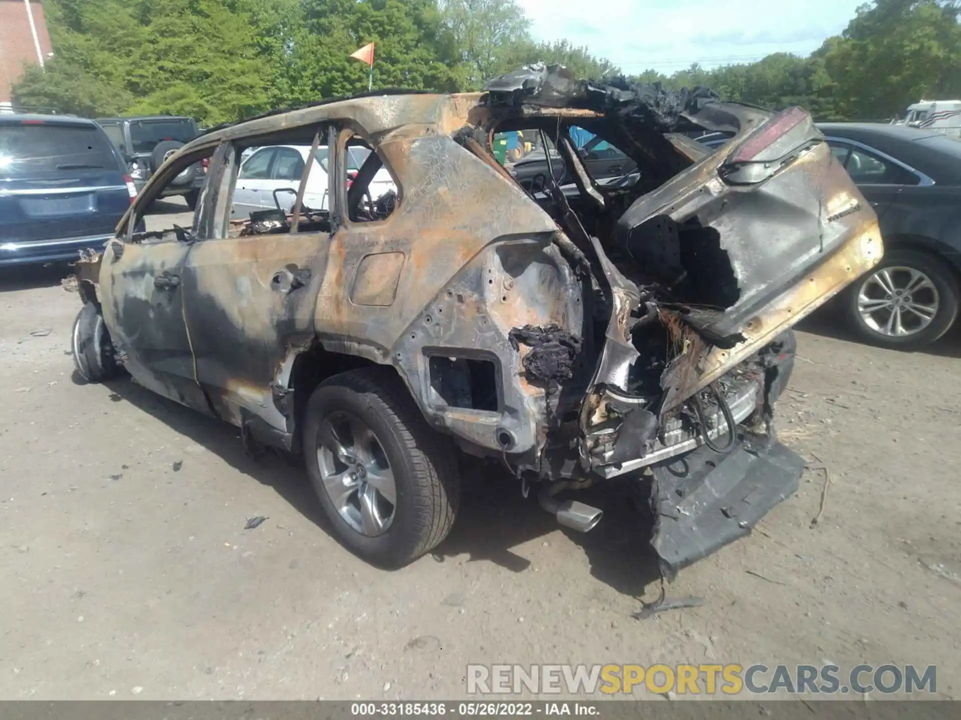 3 Photograph of a damaged car 2T3RWRFV9LW065832 TOYOTA RAV4 2020