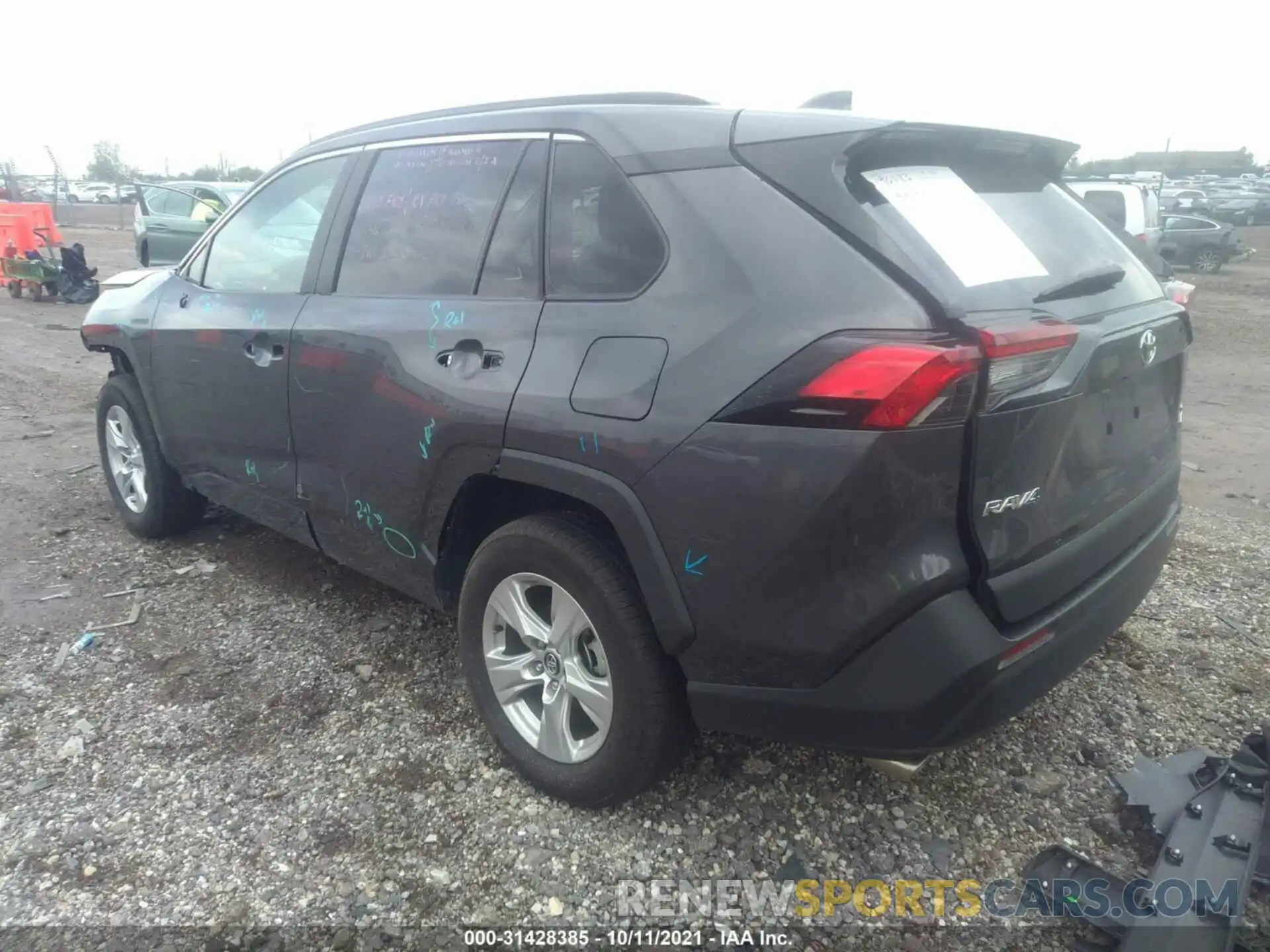 3 Фотография поврежденного автомобиля 2T3RWRFV9LW079200 TOYOTA RAV4 2020