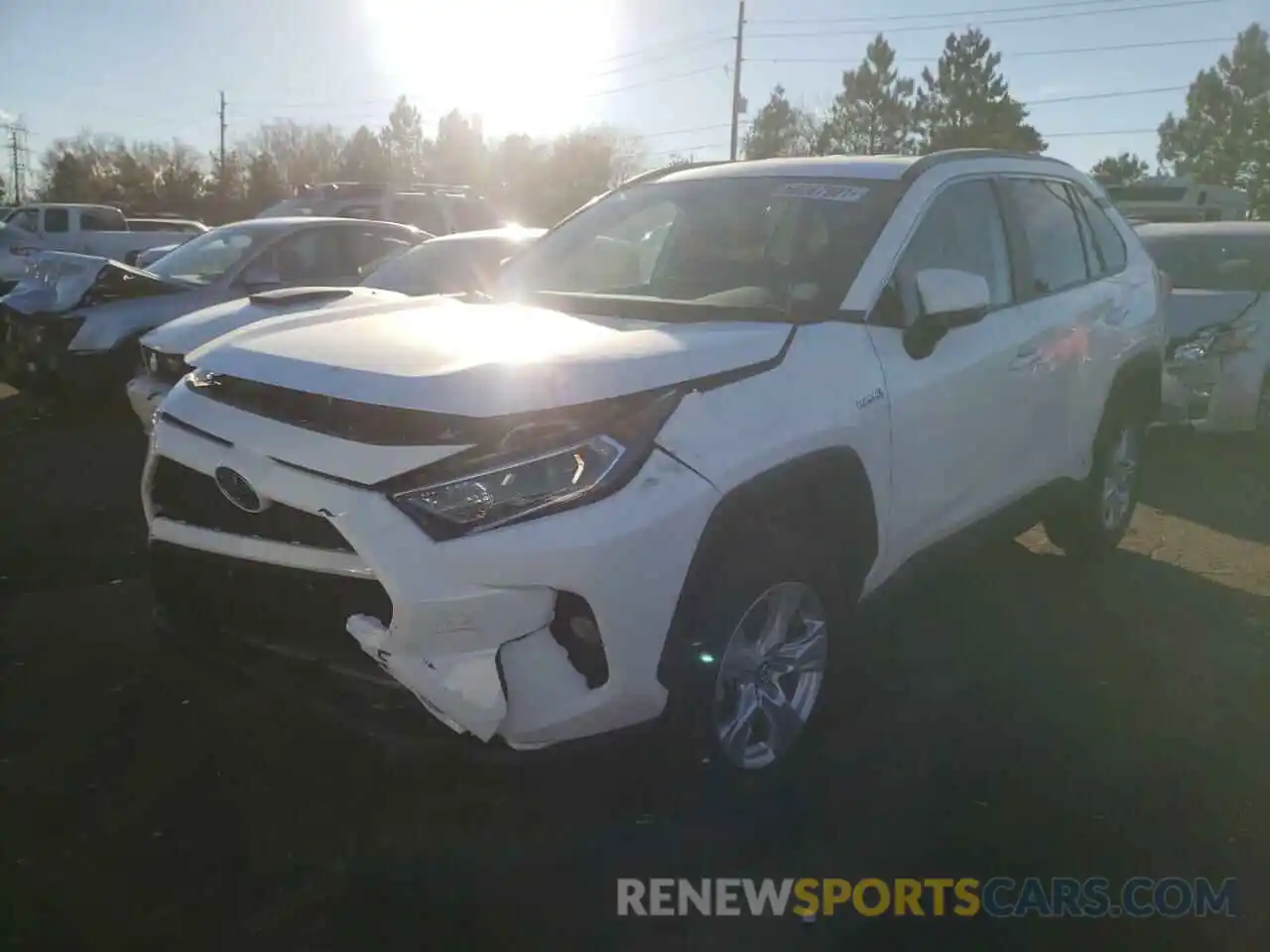 2 Photograph of a damaged car 2T3RWRFVXLW078685 TOYOTA RAV4 2020