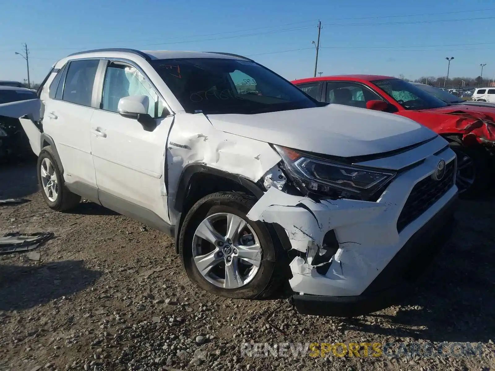 1 Photograph of a damaged car 2T3RWRFVXLW079898 TOYOTA RAV4 2020