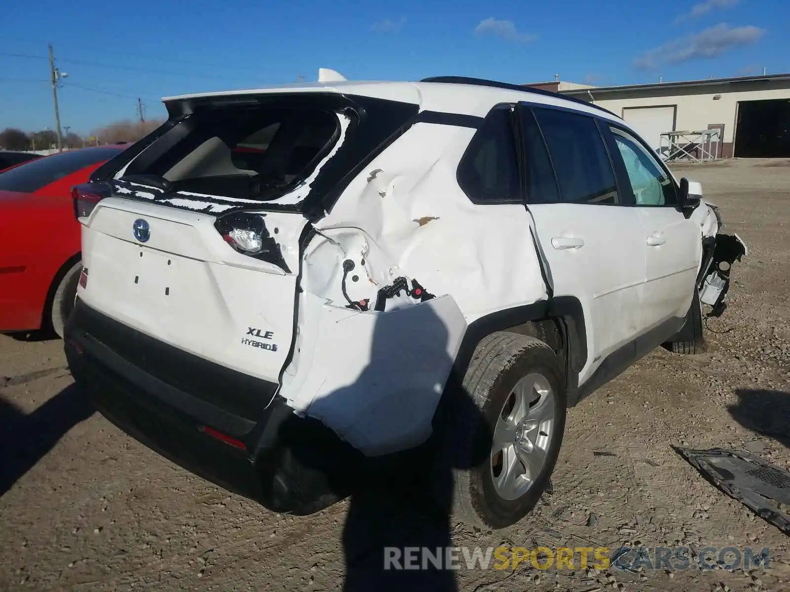 4 Photograph of a damaged car 2T3RWRFVXLW079898 TOYOTA RAV4 2020