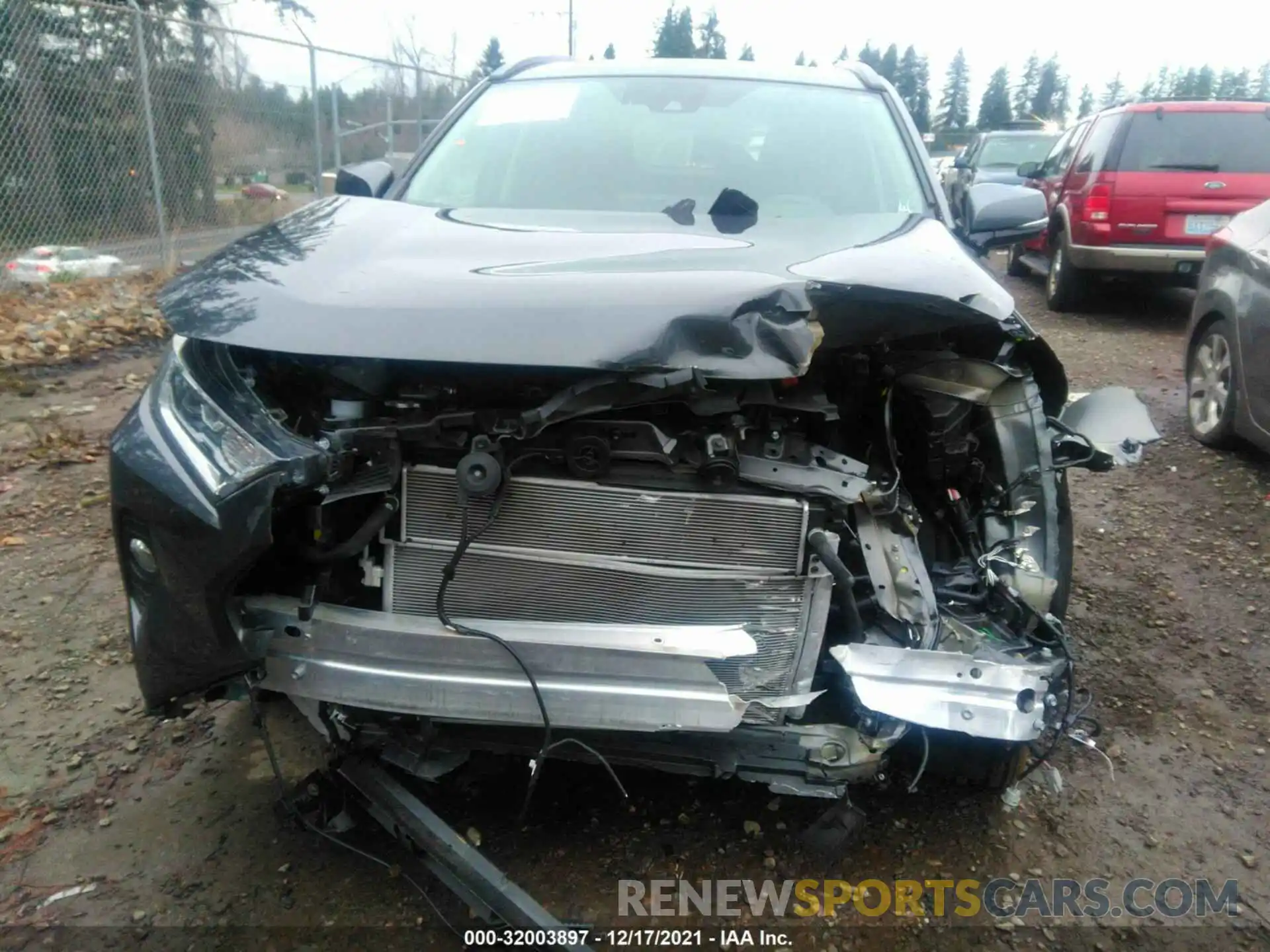 6 Photograph of a damaged car 2T3RWRFVXLW088780 TOYOTA RAV4 2020