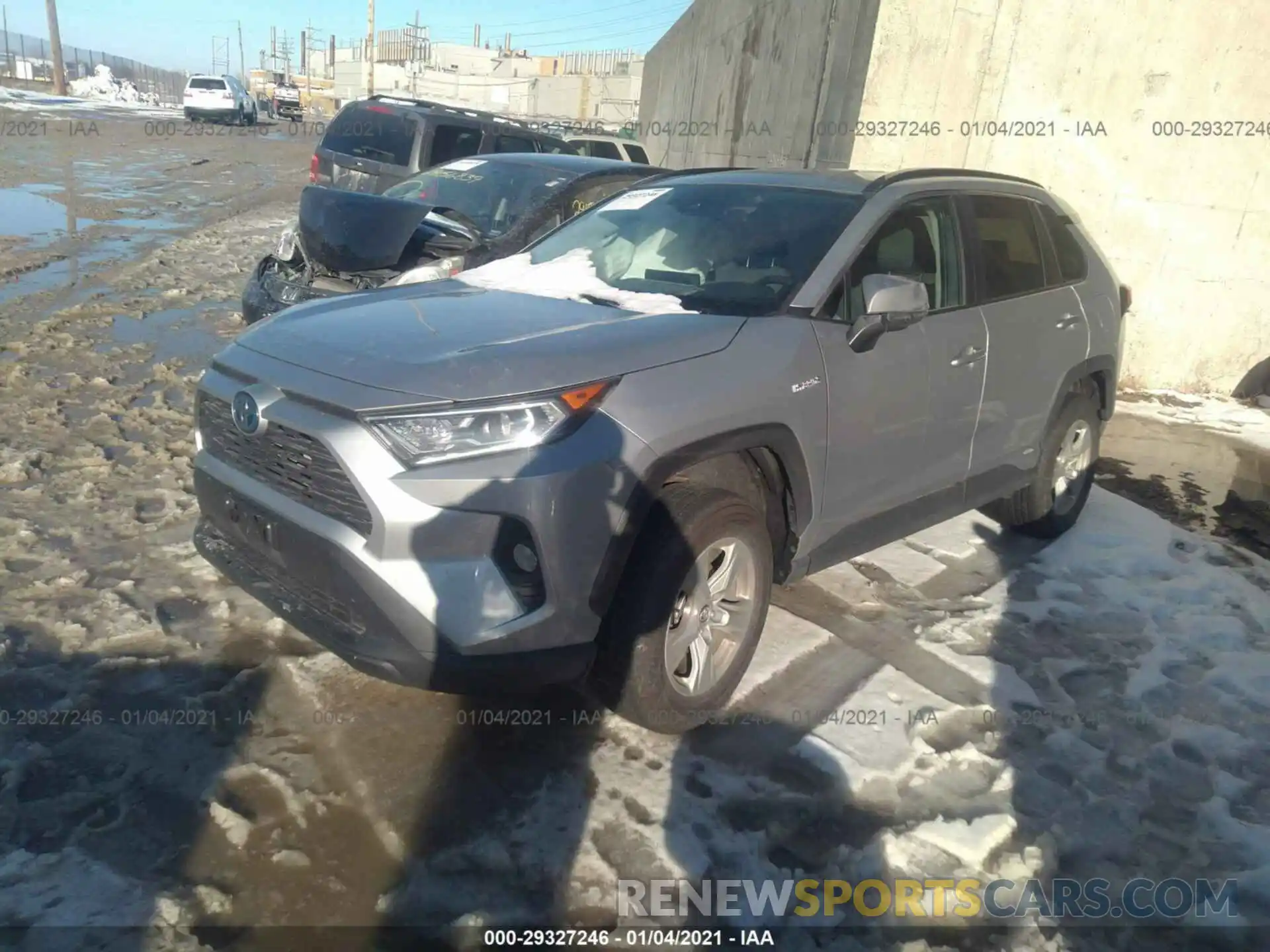 2 Photograph of a damaged car 2T3RWRFVXLW089766 TOYOTA RAV4 2020