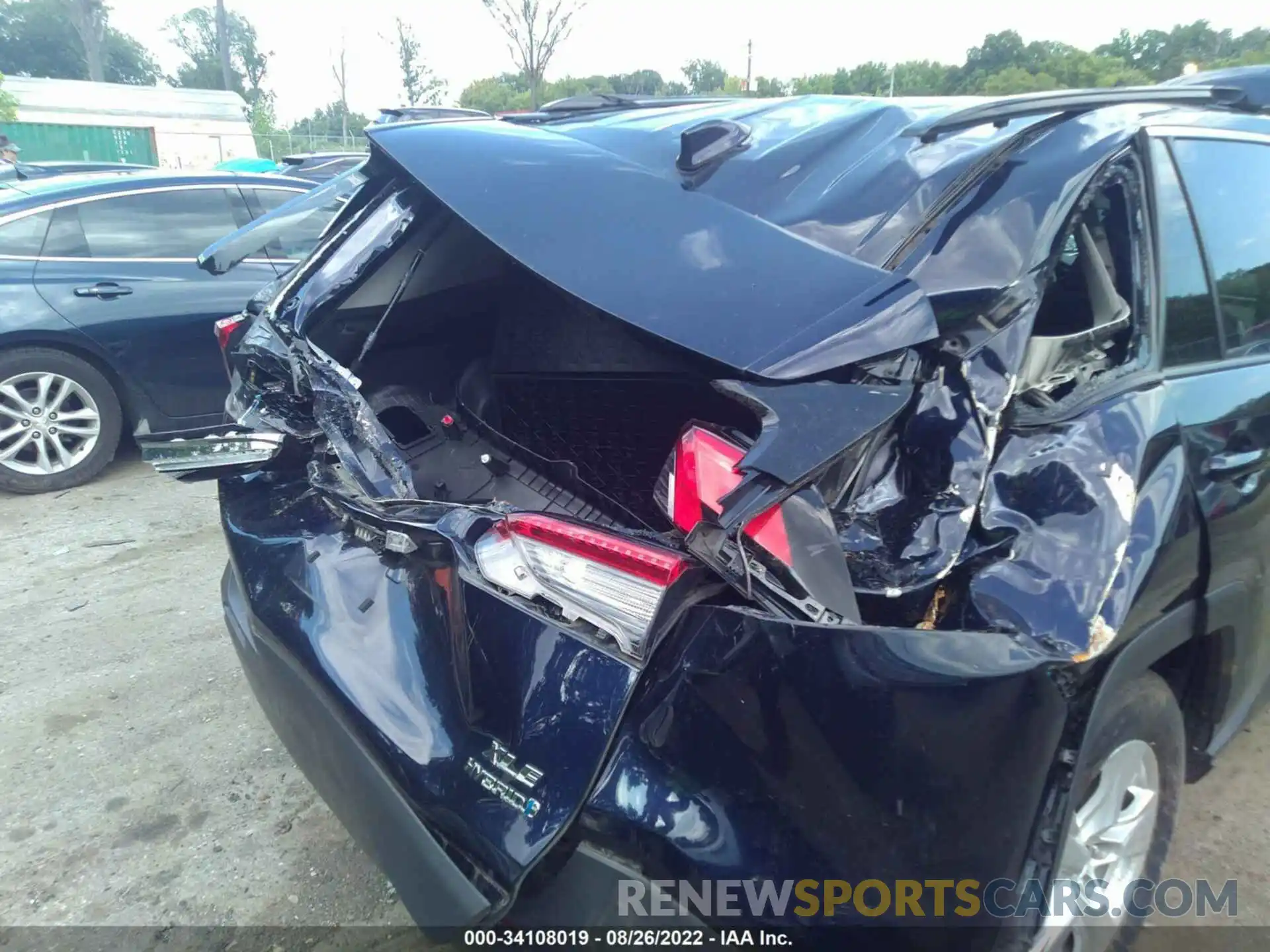 6 Photograph of a damaged car 2T3RWRFVXLW091498 TOYOTA RAV4 2020