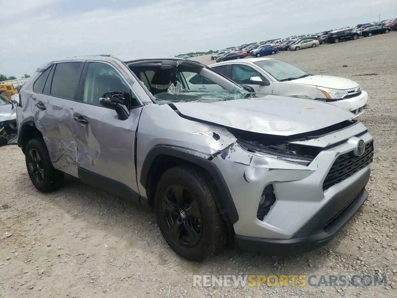 1 Photograph of a damaged car 2T3W1RFV0LC043804 TOYOTA RAV4 2020