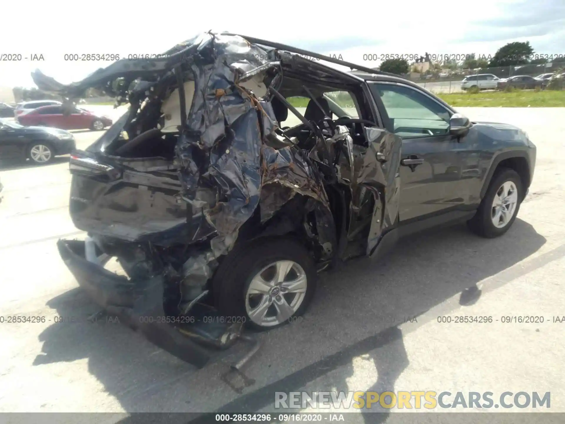 4 Photograph of a damaged car 2T3W1RFV0LC046167 TOYOTA RAV4 2020