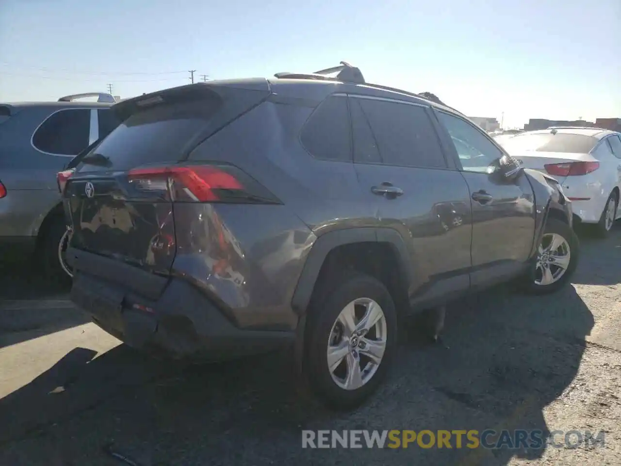 4 Photograph of a damaged car 2T3W1RFV0LC049439 TOYOTA RAV4 2020