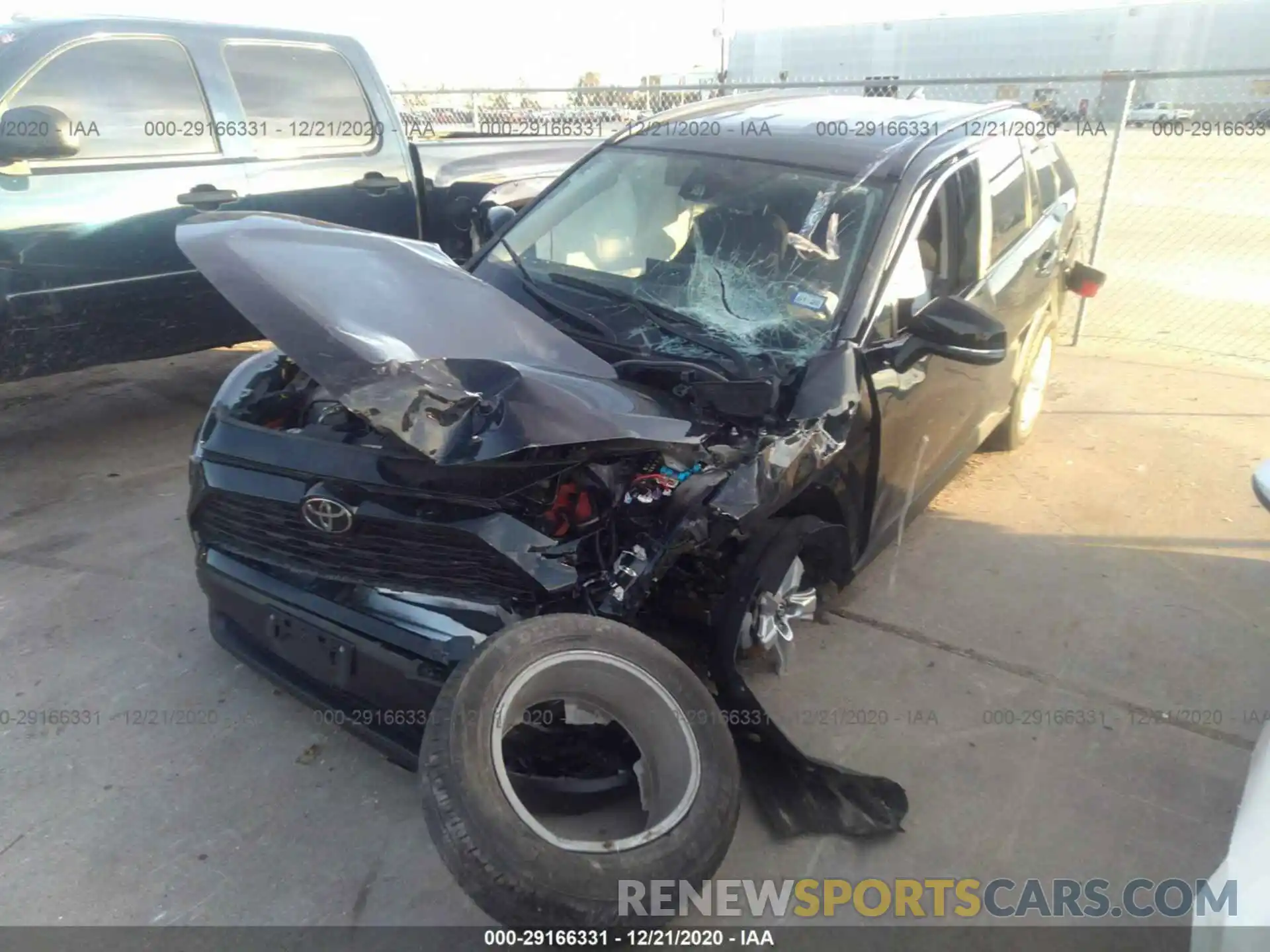 2 Фотография поврежденного автомобиля 2T3W1RFV0LC052003 TOYOTA RAV4 2020