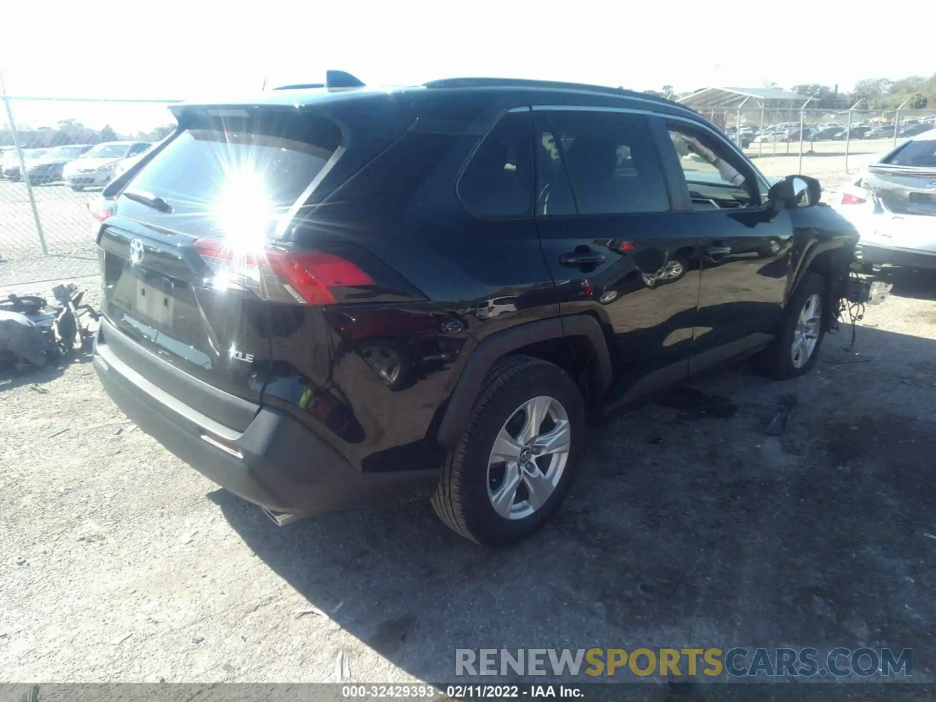 4 Фотография поврежденного автомобиля 2T3W1RFV0LC053801 TOYOTA RAV4 2020