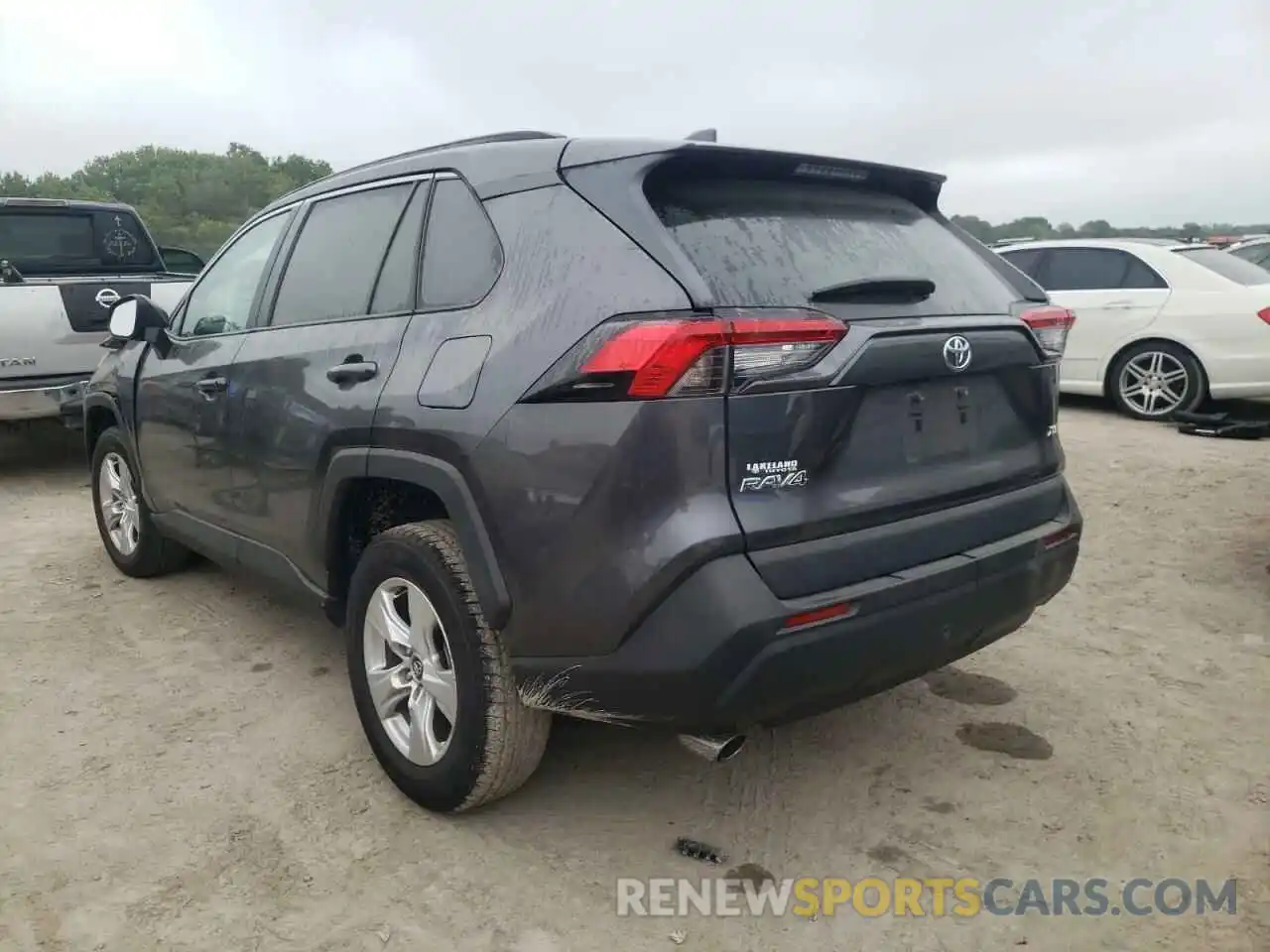 3 Photograph of a damaged car 2T3W1RFV0LC054933 TOYOTA RAV4 2020