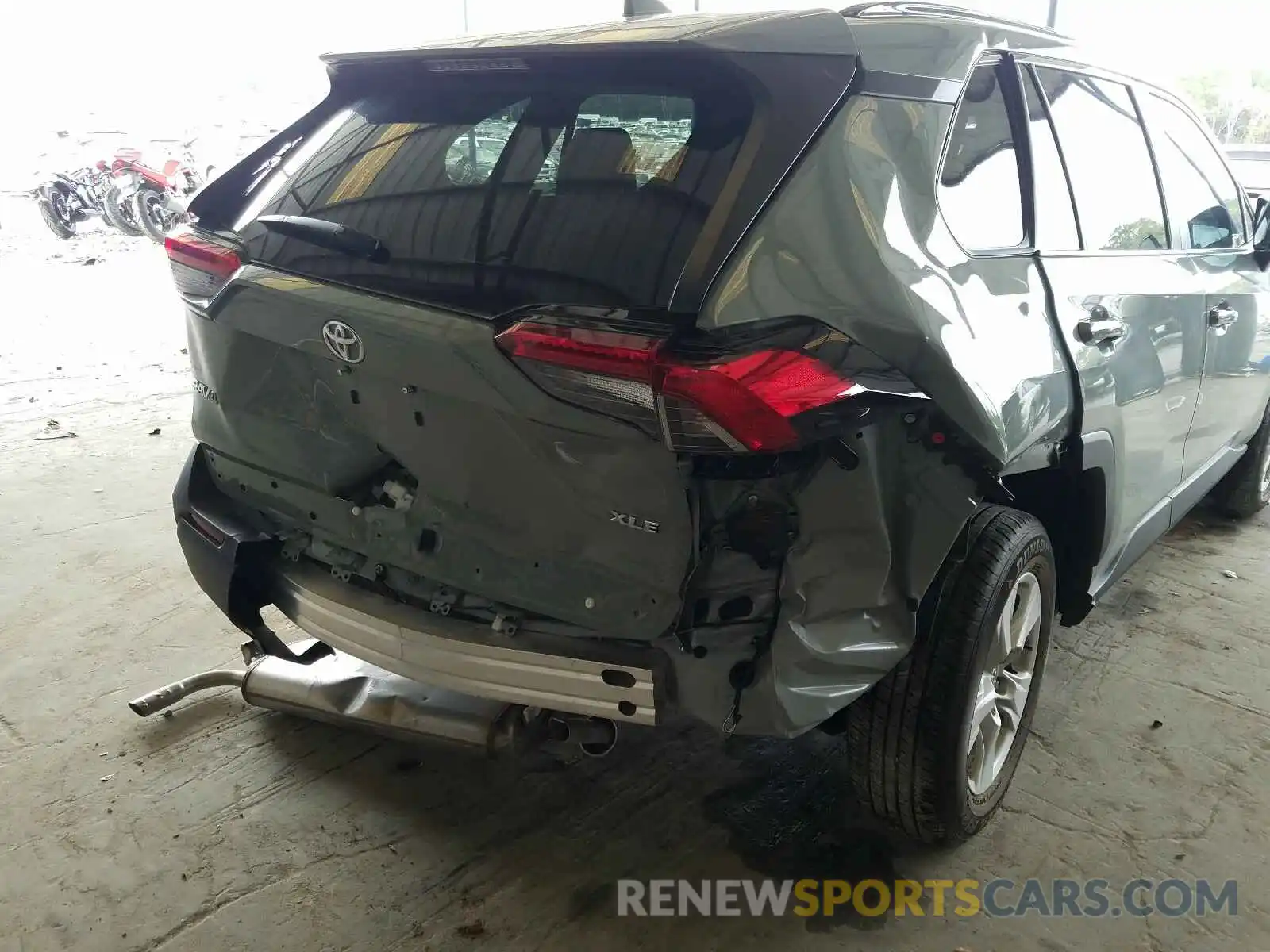 9 Photograph of a damaged car 2T3W1RFV0LC054947 TOYOTA RAV4 2020