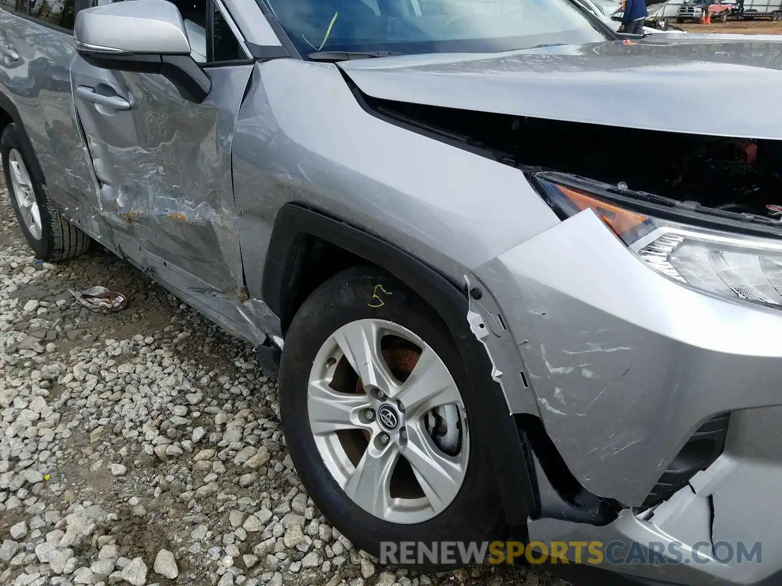 9 Photograph of a damaged car 2T3W1RFV0LC056844 TOYOTA RAV4 2020