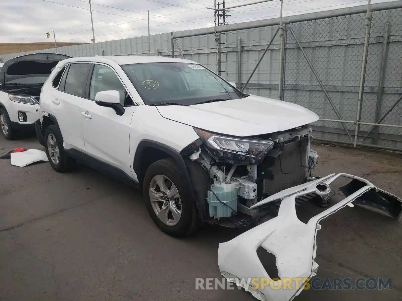 1 Photograph of a damaged car 2T3W1RFV0LC058917 TOYOTA RAV4 2020