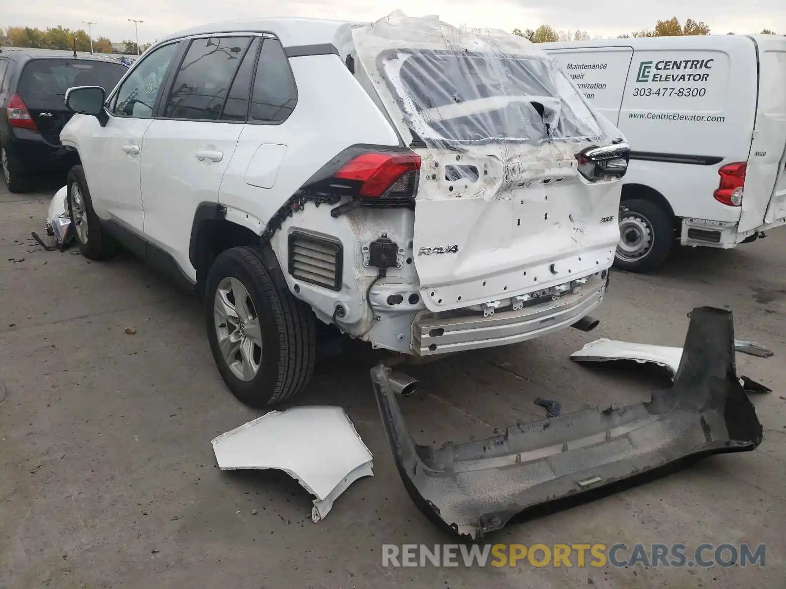 3 Photograph of a damaged car 2T3W1RFV0LC058917 TOYOTA RAV4 2020