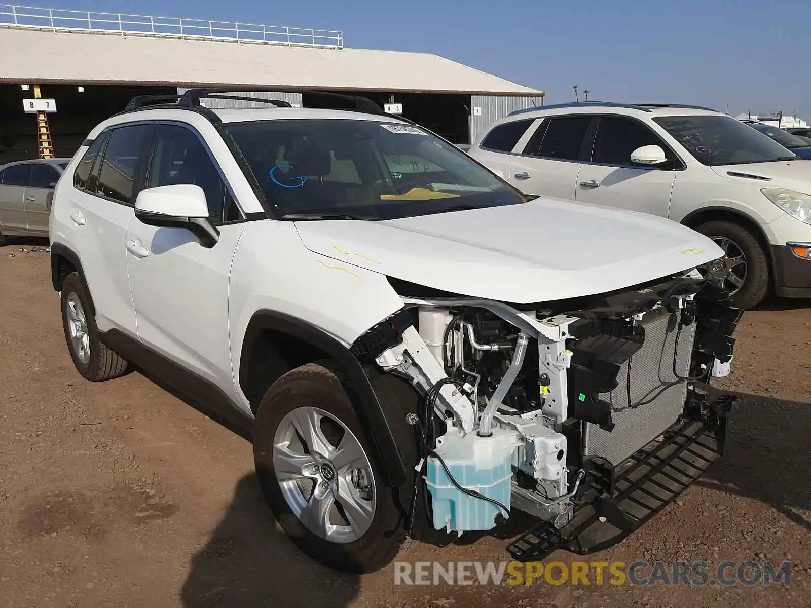 1 Photograph of a damaged car 2T3W1RFV0LC071943 TOYOTA RAV4 2020