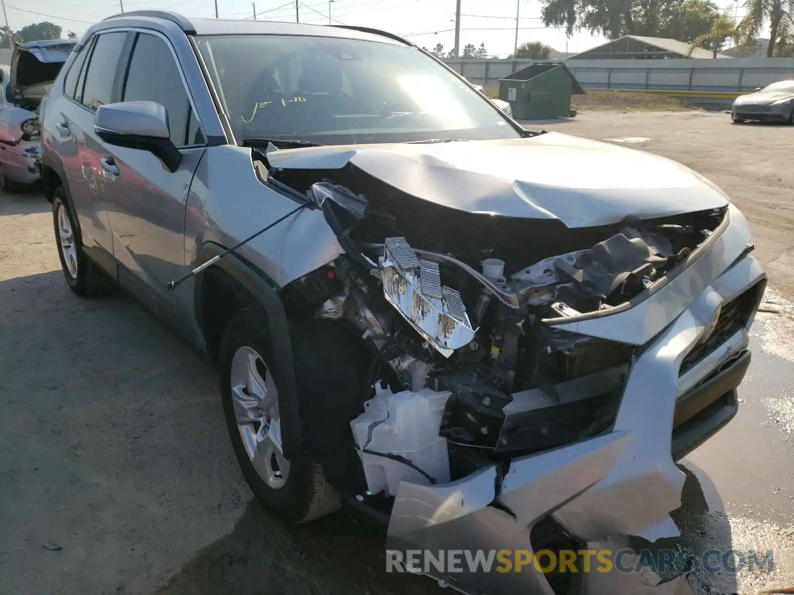 1 Photograph of a damaged car 2T3W1RFV0LC074163 TOYOTA RAV4 2020