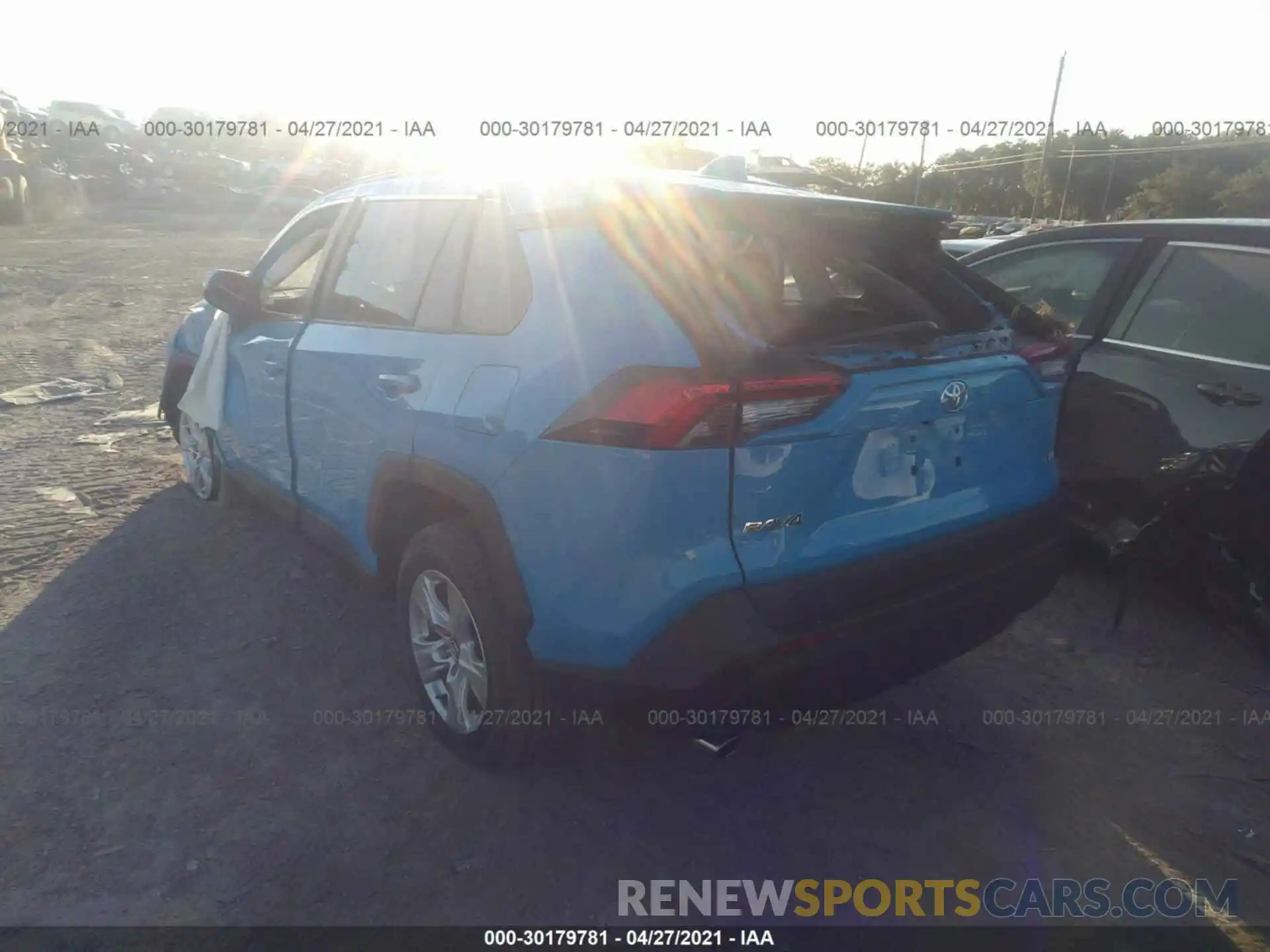 3 Photograph of a damaged car 2T3W1RFV0LW058687 TOYOTA RAV4 2020