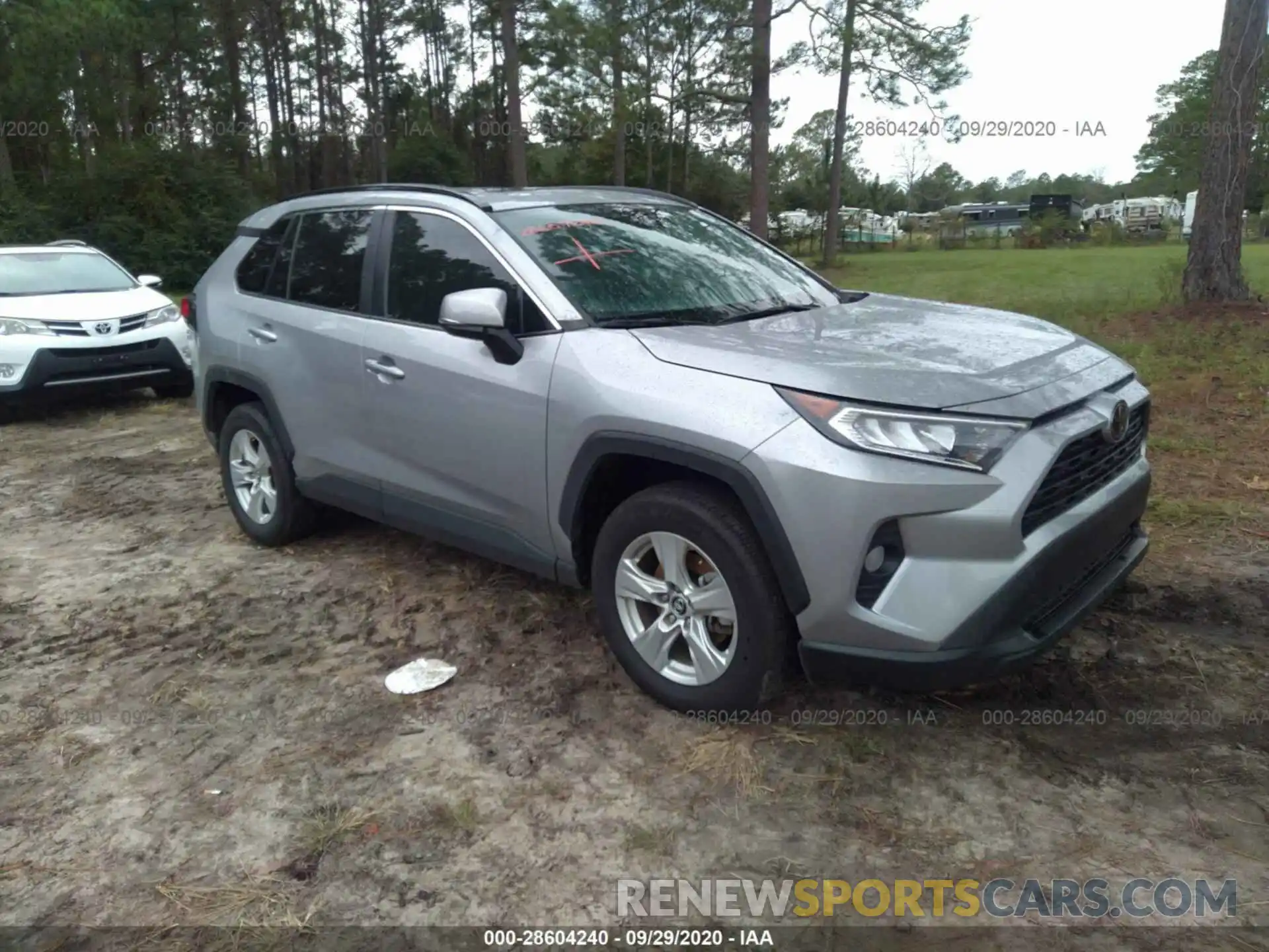 1 Photograph of a damaged car 2T3W1RFV0LW063839 TOYOTA RAV4 2020