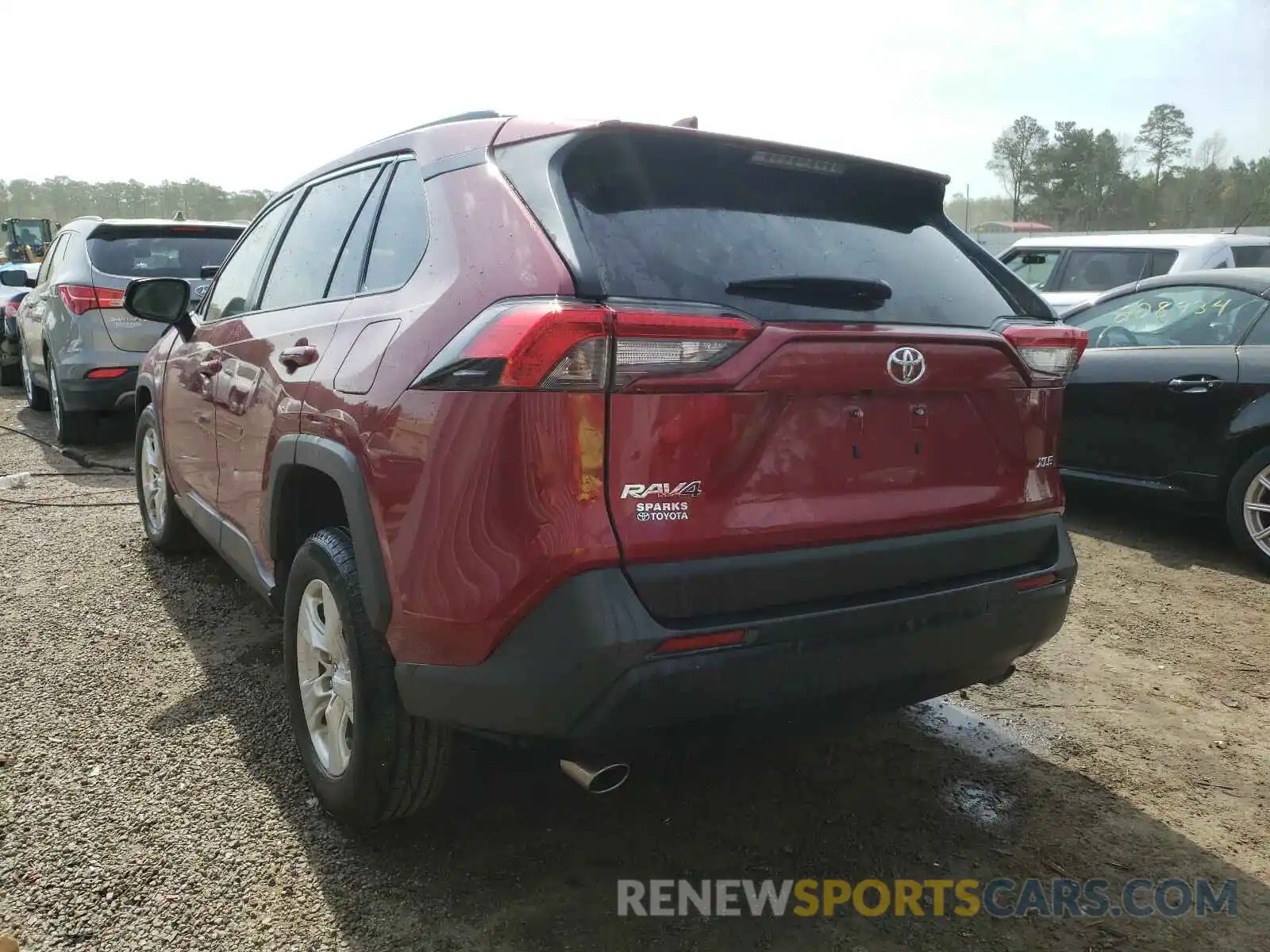 3 Photograph of a damaged car 2T3W1RFV0LW063906 TOYOTA RAV4 2020