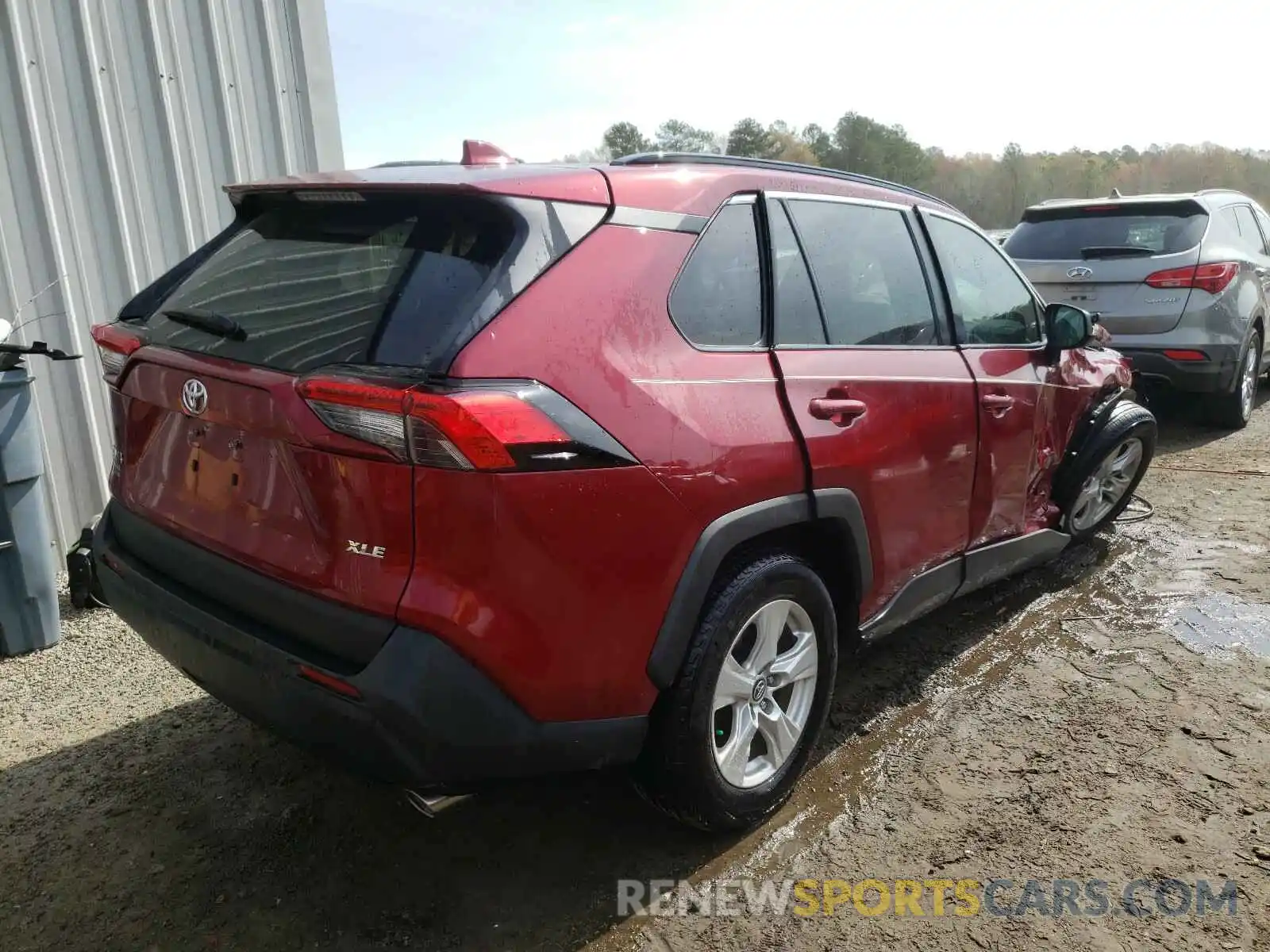 4 Photograph of a damaged car 2T3W1RFV0LW063906 TOYOTA RAV4 2020