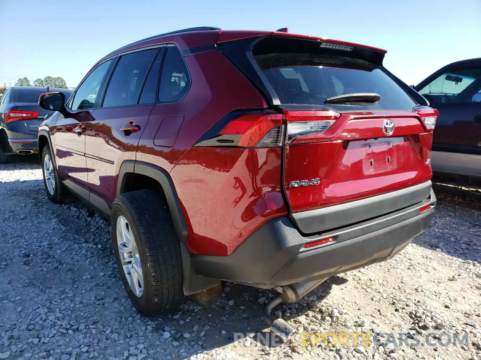 3 Photograph of a damaged car 2T3W1RFV0LW067213 TOYOTA RAV4 2020