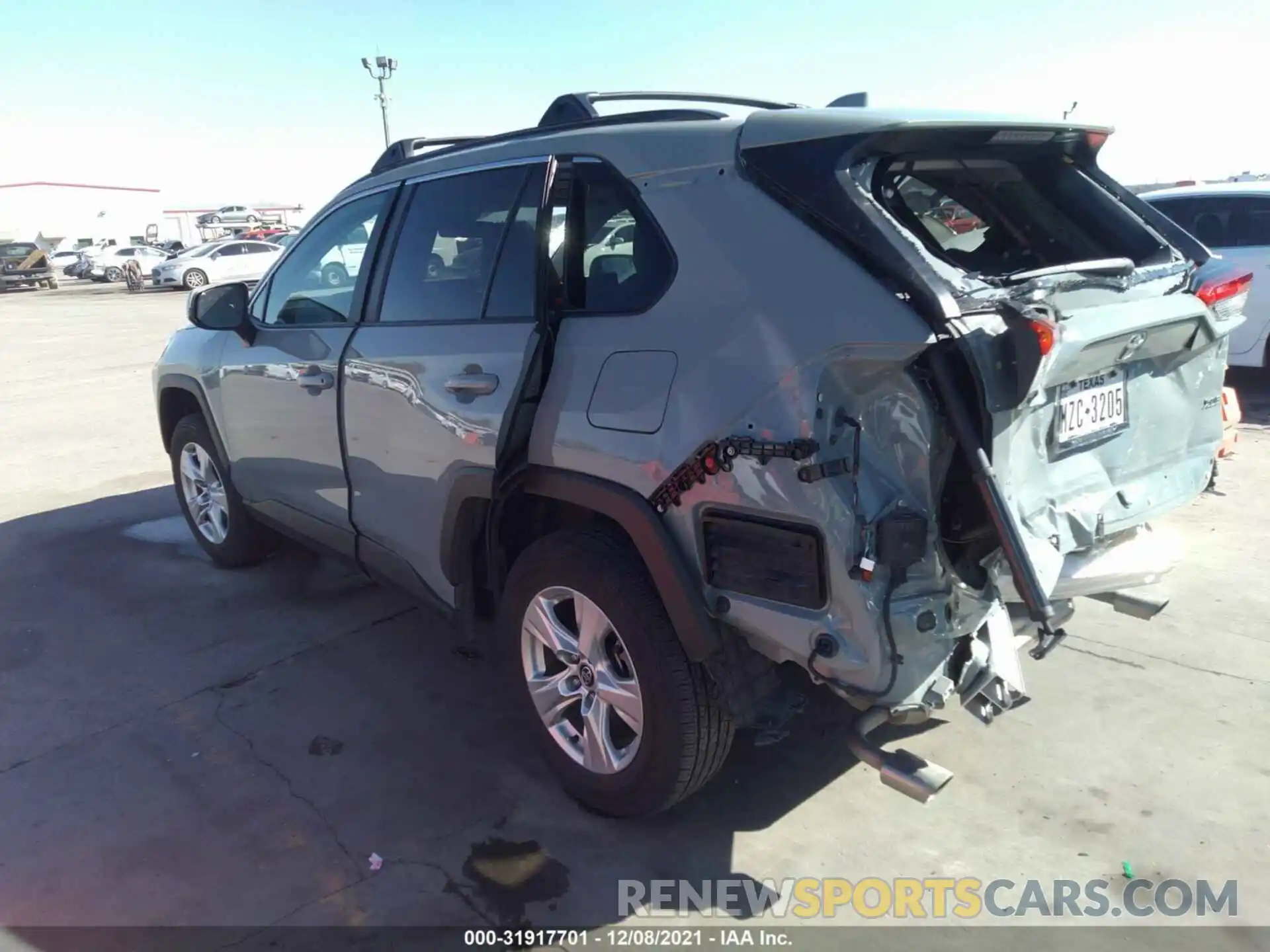 3 Photograph of a damaged car 2T3W1RFV0LW069768 TOYOTA RAV4 2020