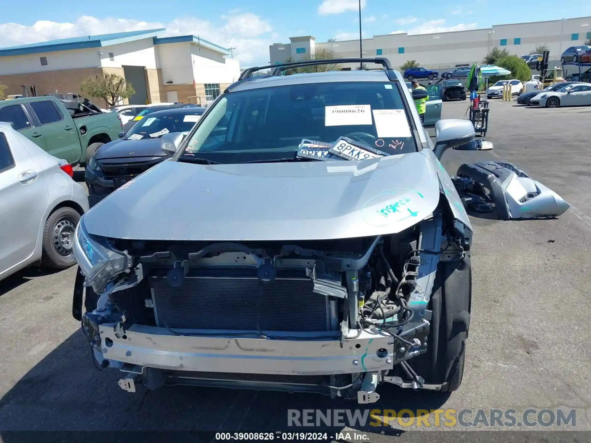 13 Photograph of a damaged car 2T3W1RFV0LW070788 TOYOTA RAV4 2020