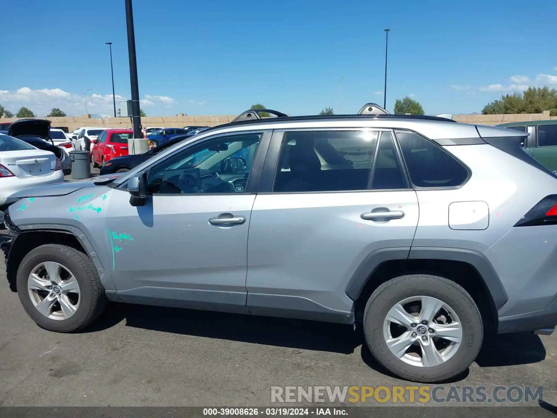 15 Photograph of a damaged car 2T3W1RFV0LW070788 TOYOTA RAV4 2020