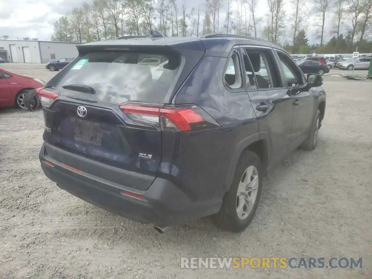 4 Photograph of a damaged car 2T3W1RFV0LW071312 TOYOTA RAV4 2020