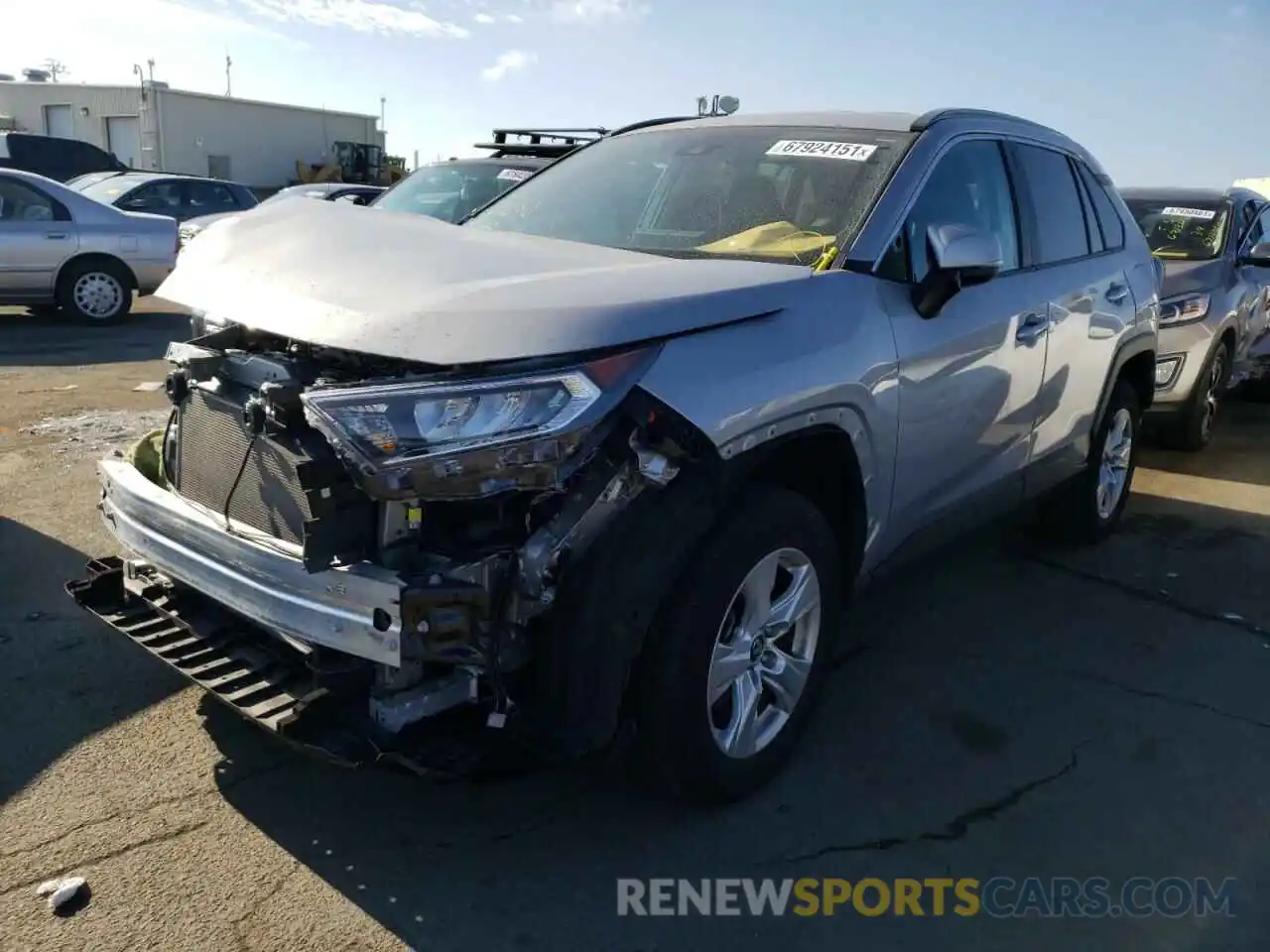 2 Photograph of a damaged car 2T3W1RFV0LW075361 TOYOTA RAV4 2020