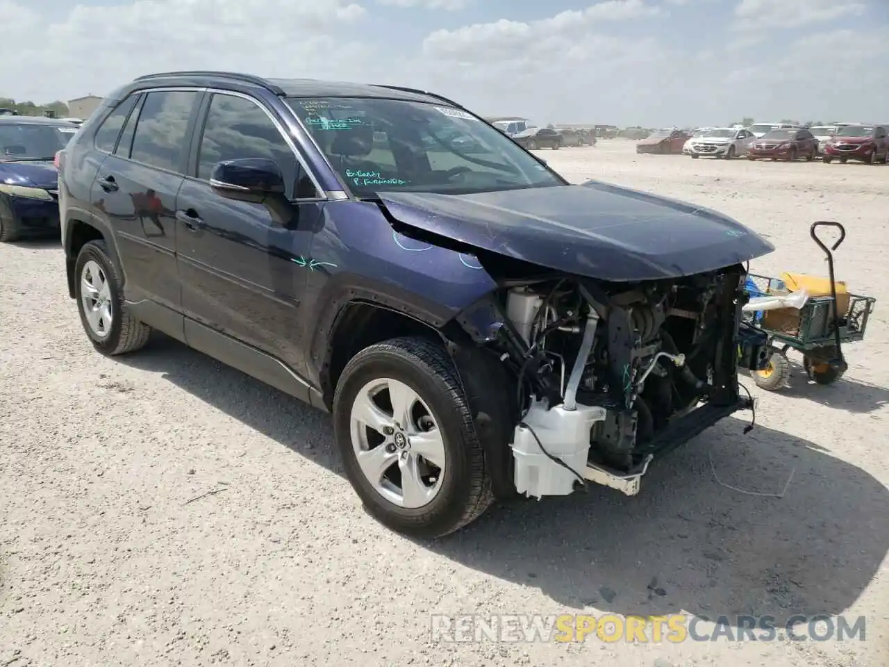 1 Photograph of a damaged car 2T3W1RFV0LW083136 TOYOTA RAV4 2020