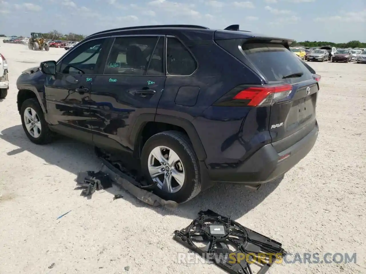 3 Photograph of a damaged car 2T3W1RFV0LW083136 TOYOTA RAV4 2020