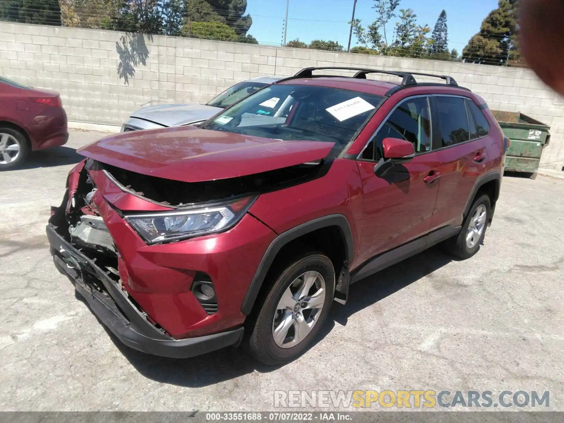 2 Photograph of a damaged car 2T3W1RFV0LW085470 TOYOTA RAV4 2020