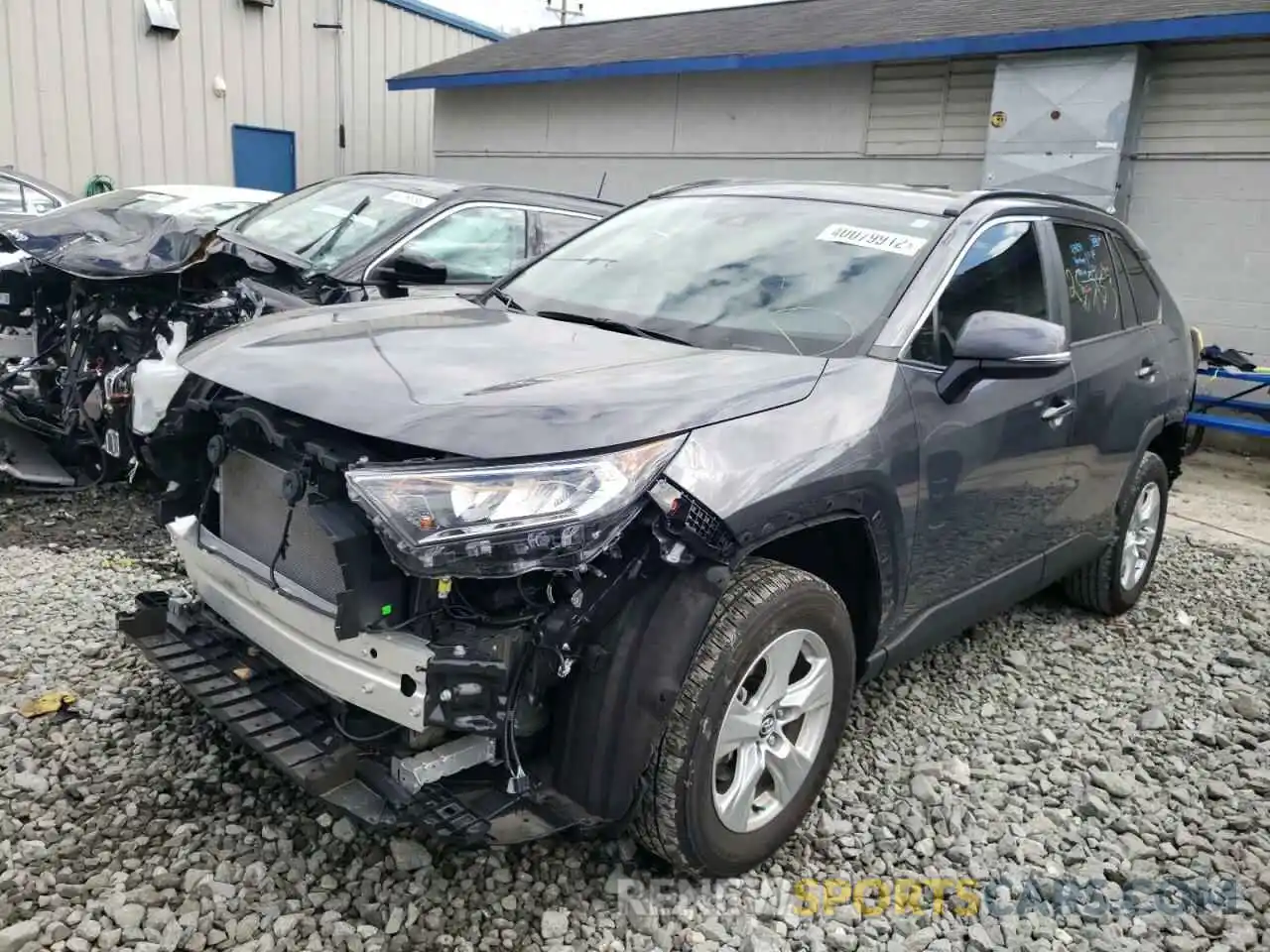 2 Photograph of a damaged car 2T3W1RFV0LW091785 TOYOTA RAV4 2020