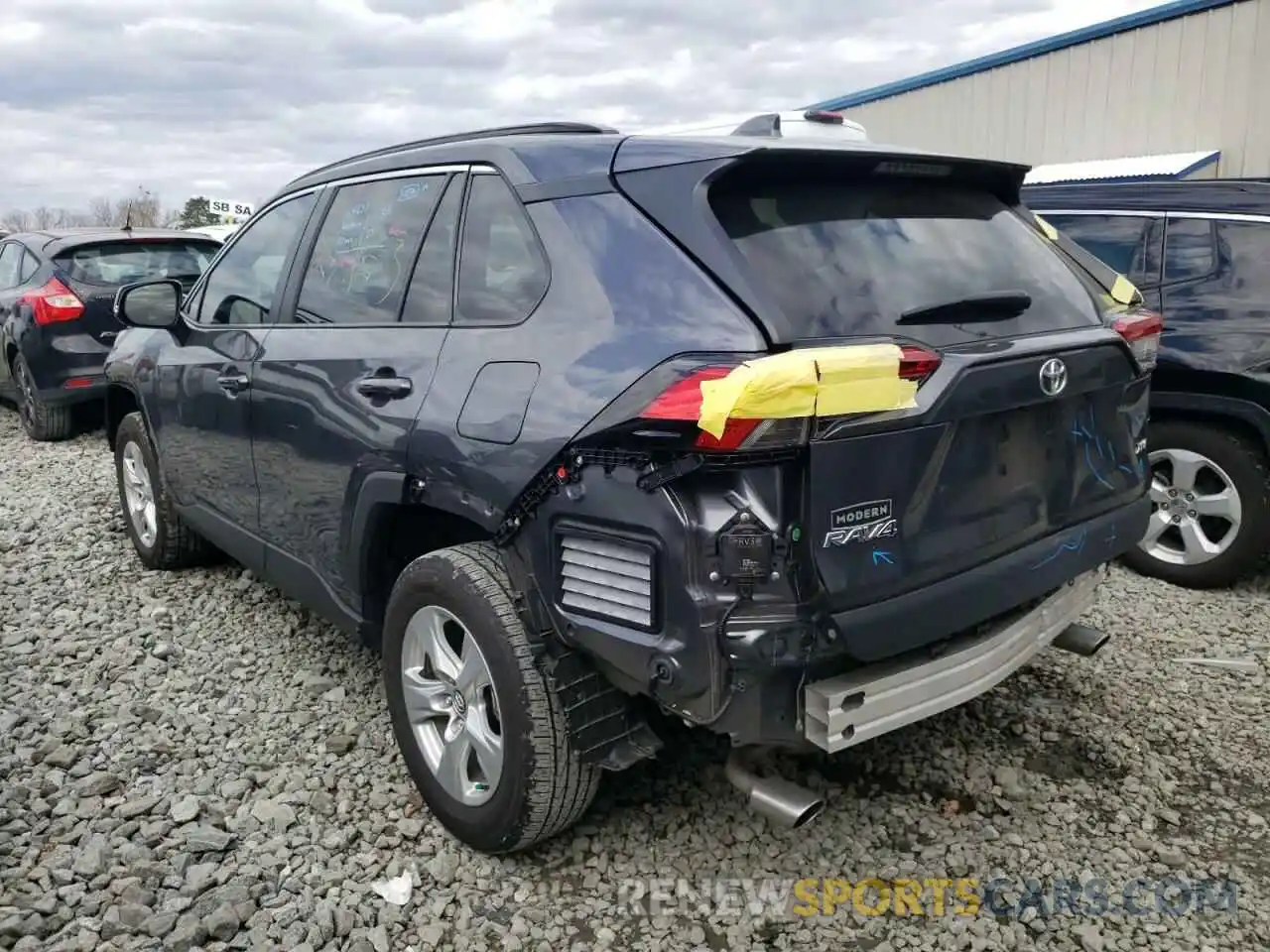 3 Photograph of a damaged car 2T3W1RFV0LW091785 TOYOTA RAV4 2020