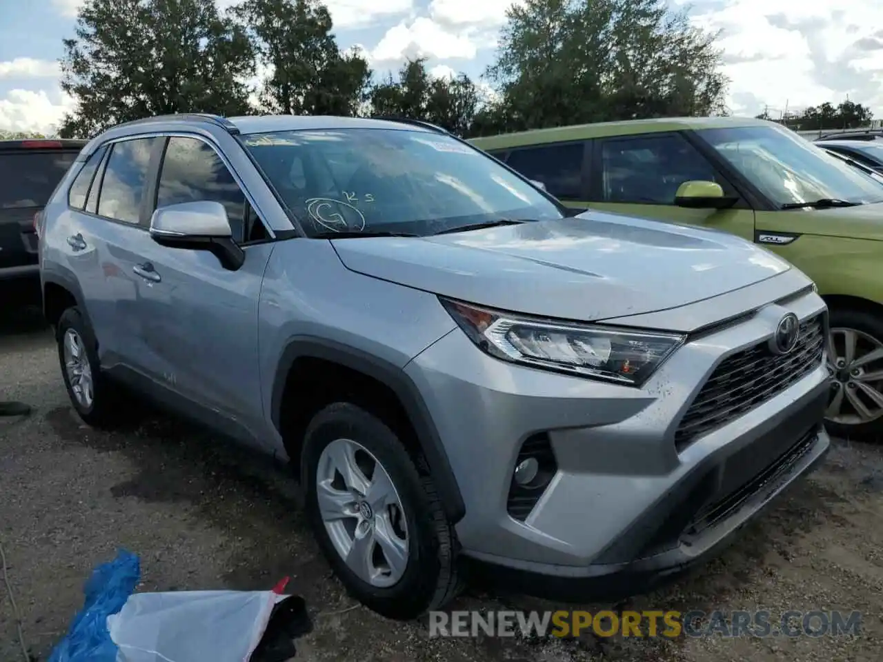 1 Photograph of a damaged car 2T3W1RFV0LW093407 TOYOTA RAV4 2020