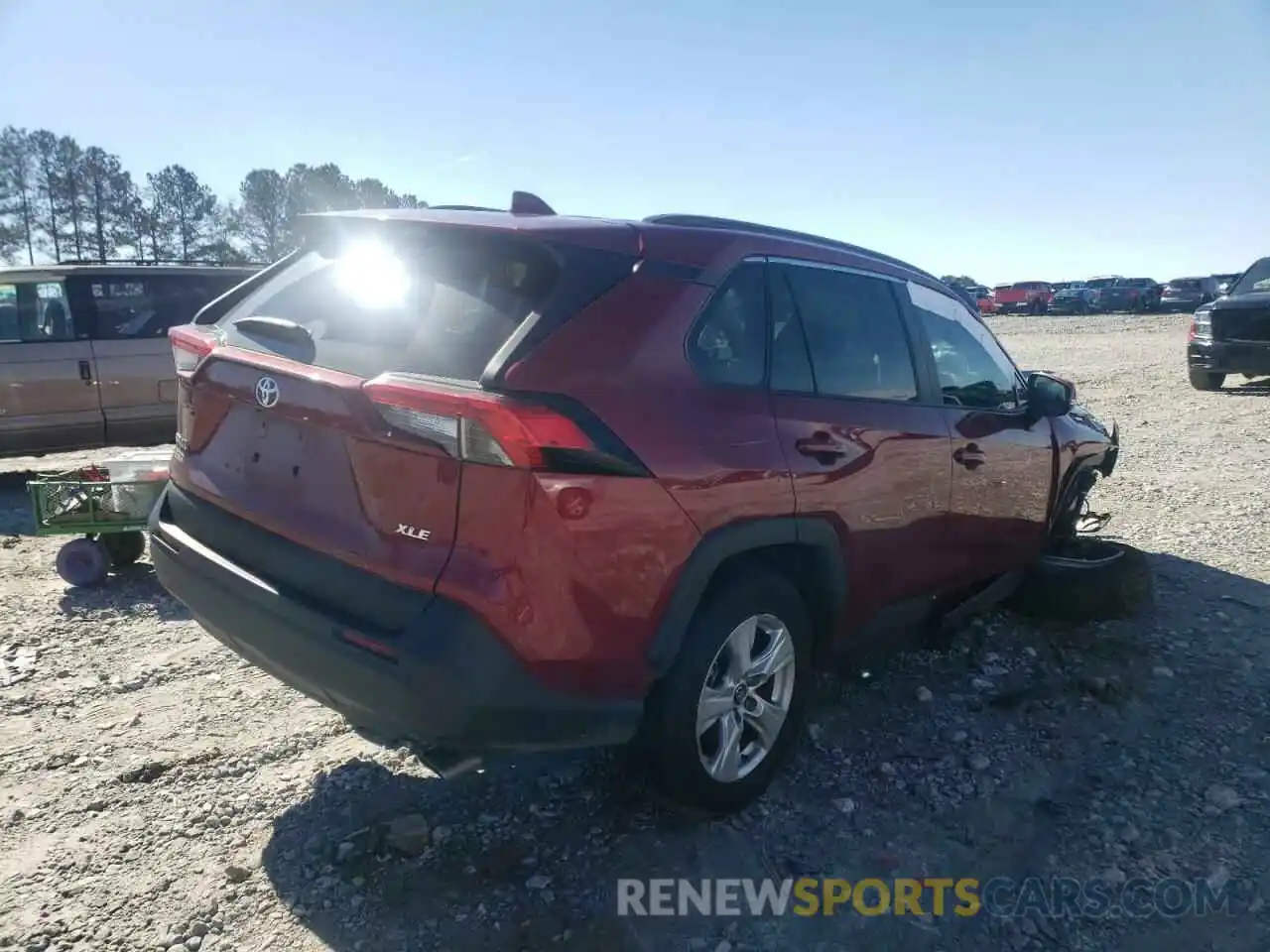 4 Photograph of a damaged car 2T3W1RFV0LW095206 TOYOTA RAV4 2020