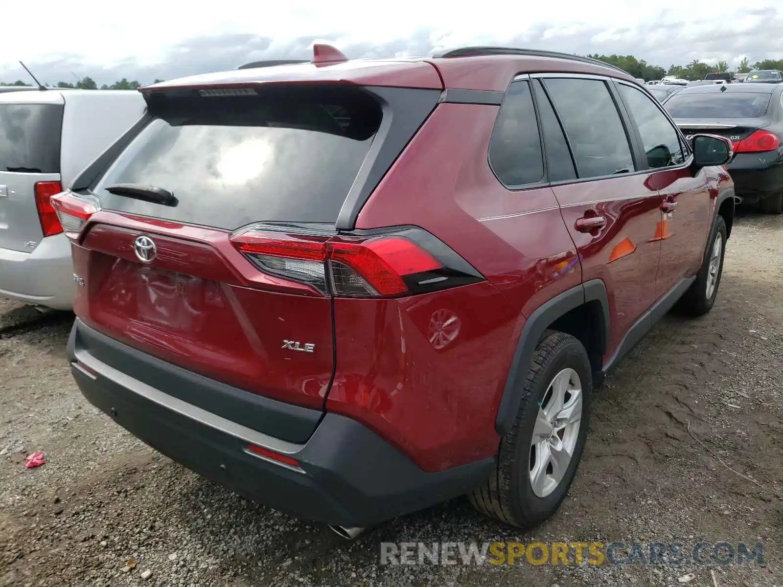 4 Photograph of a damaged car 2T3W1RFV1LC038725 TOYOTA RAV4 2020