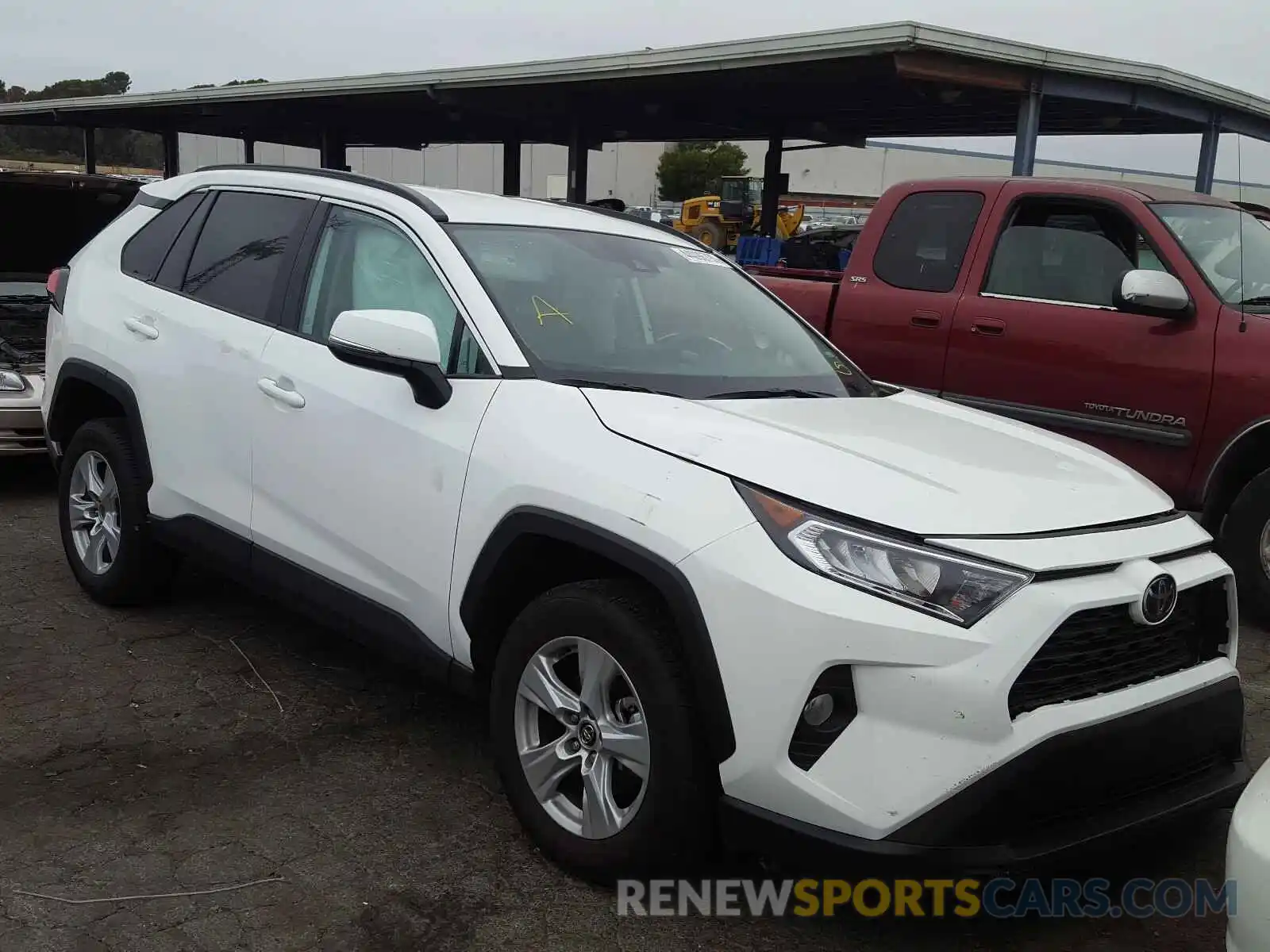 1 Photograph of a damaged car 2T3W1RFV1LC045058 TOYOTA RAV4 2020